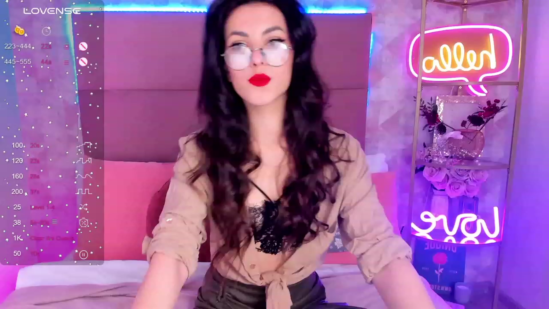 Gallery image thumbnail from MollyClark's myfreecams stream on, 12/31/2023, 15:05 image 3 of 20