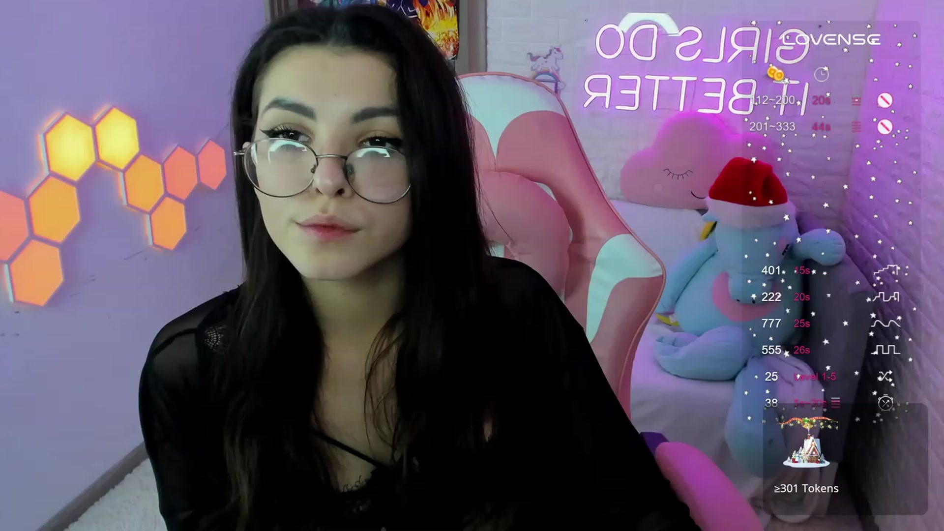 Gallery image thumbnail from MollyClark's myfreecams stream on, 01/06/2024, 14:53 image 2 of 20