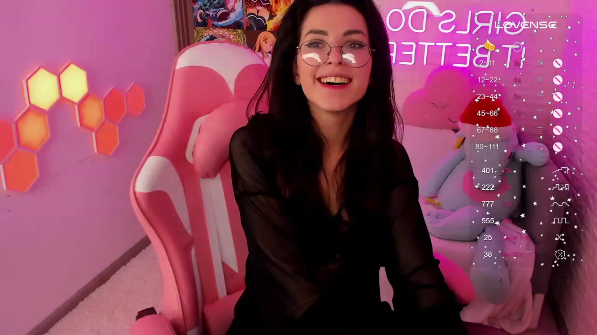 Gallery image thumbnail from MollyClark's myfreecams stream on, 01/06/2024, 14:53 image 11 of 20