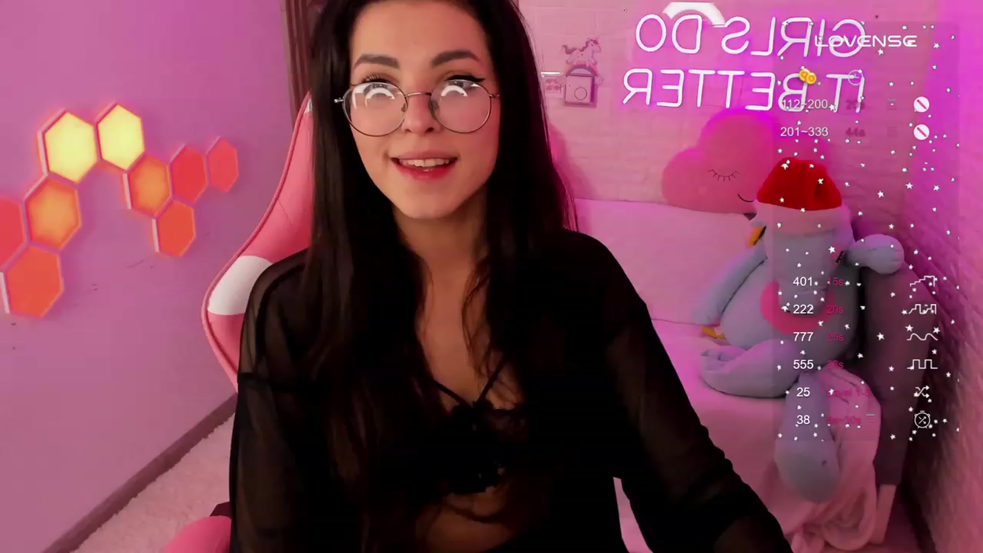 Gallery image thumbnail from MollyClark's myfreecams stream on, 01/06/2024, 14:53 image 6 of 20