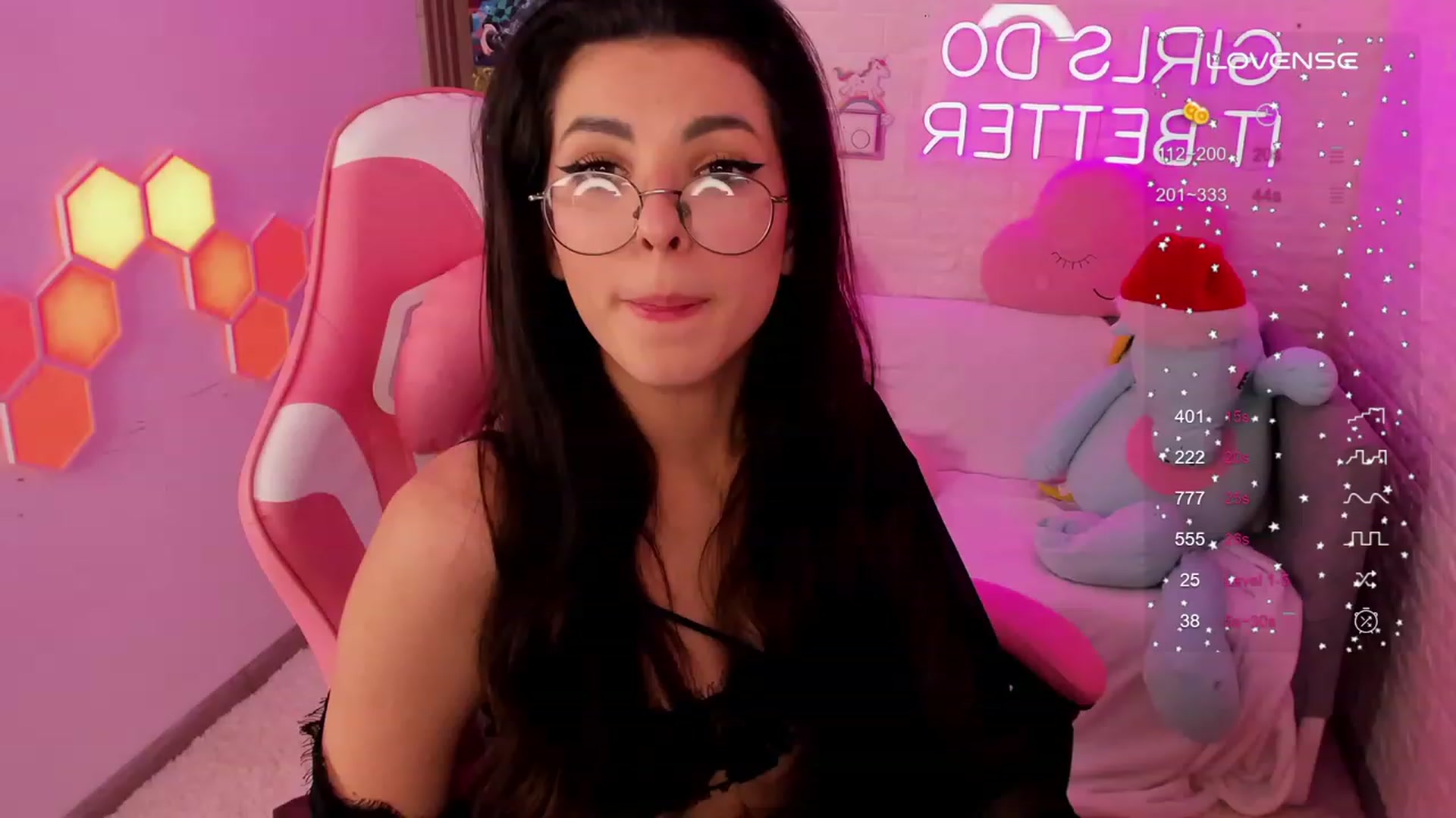 Gallery image thumbnail from MollyClark's myfreecams stream on, 01/06/2024, 14:53 image 17 of 20