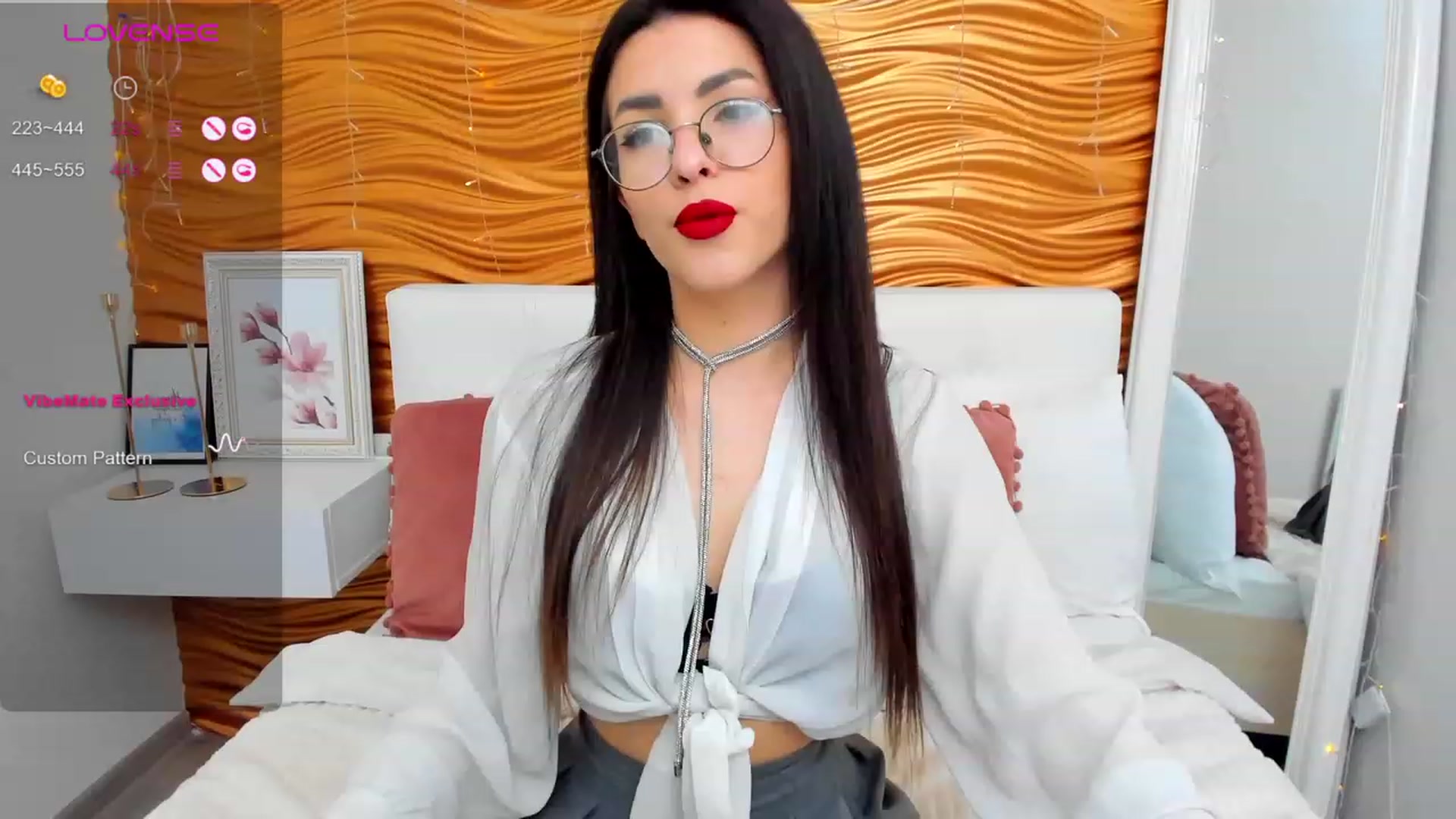 Gallery image thumbnail from MollyClark's myfreecams stream on, 02/05/2024, 13:51 image 9 of 20