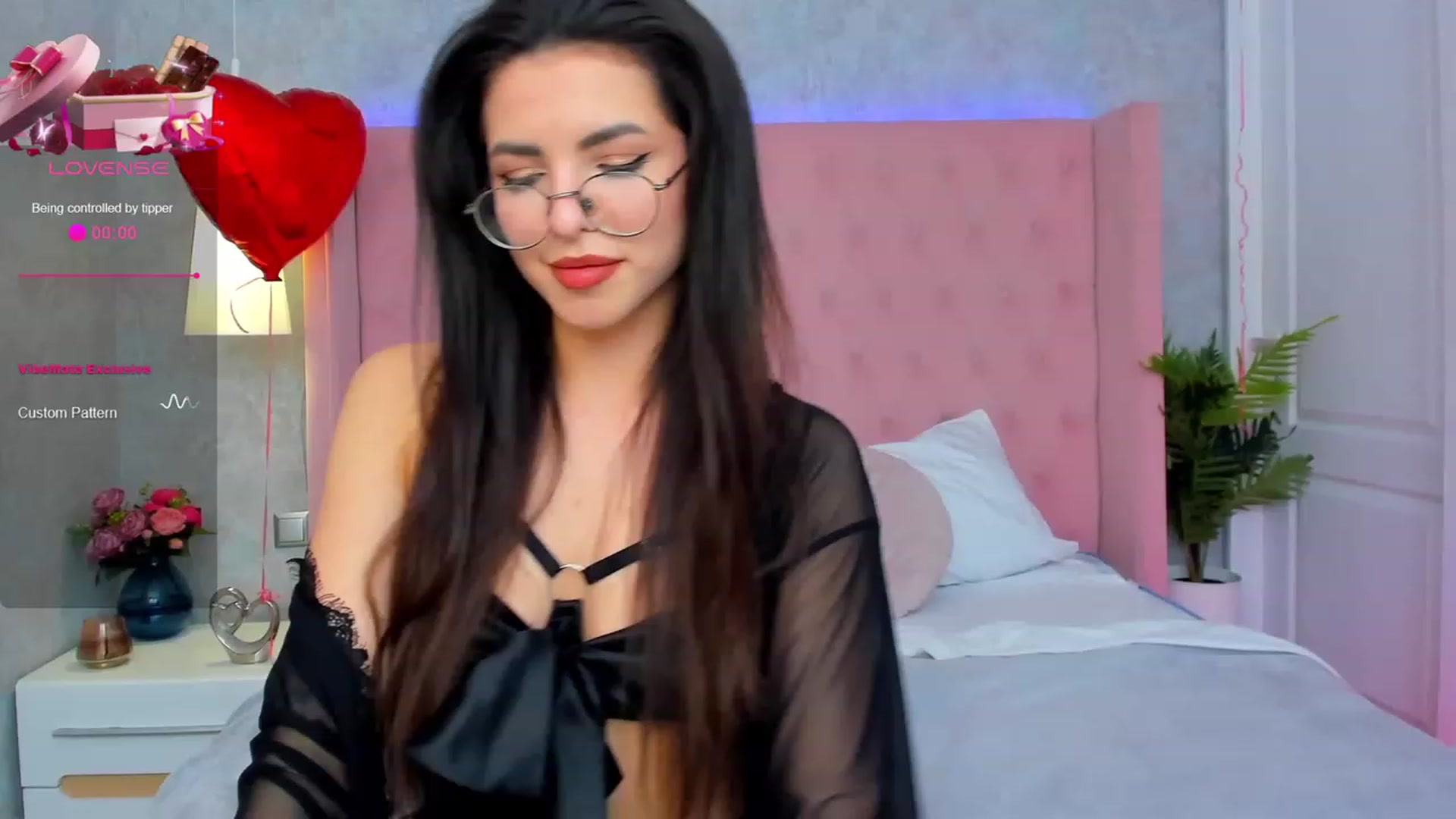Gallery image thumbnail from MollyClark's myfreecams stream on, 02/16/2024, 15:02 image 18 of 20