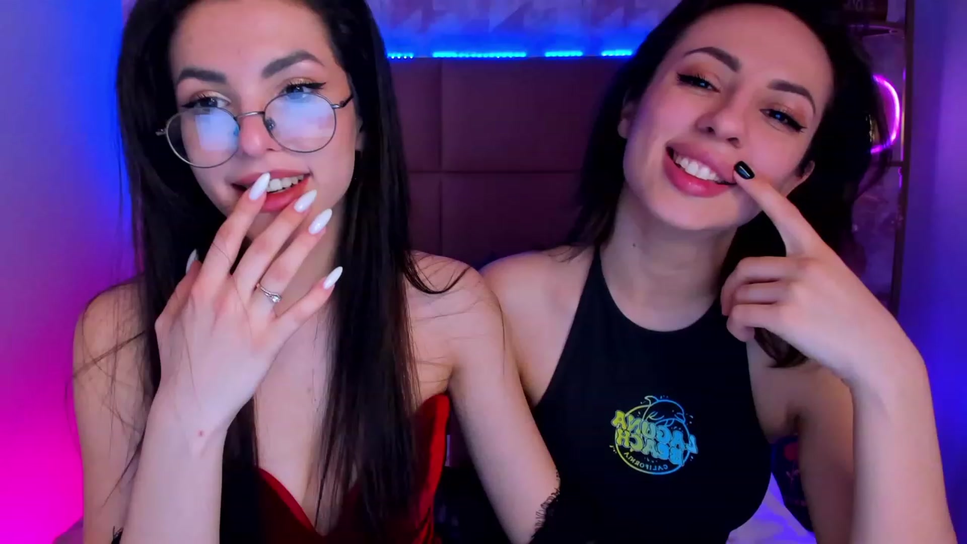 Gallery image thumbnail from MollyClark's myfreecams stream on, 02/16/2024, 18:52 image 3 of 20