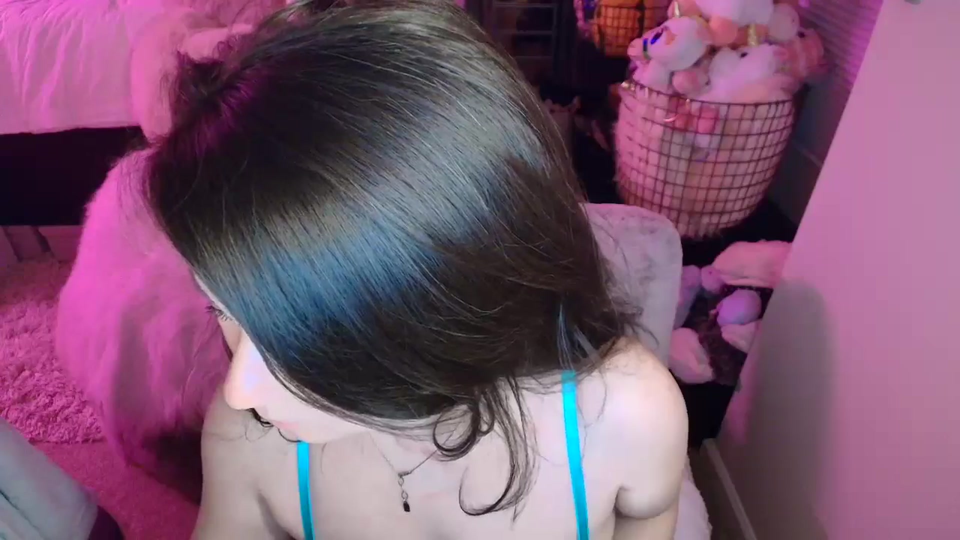 Gallery image thumbnail from MollyConnoly1's myfreecams stream on, 05/19/2024, 10:04 image 7 of 20