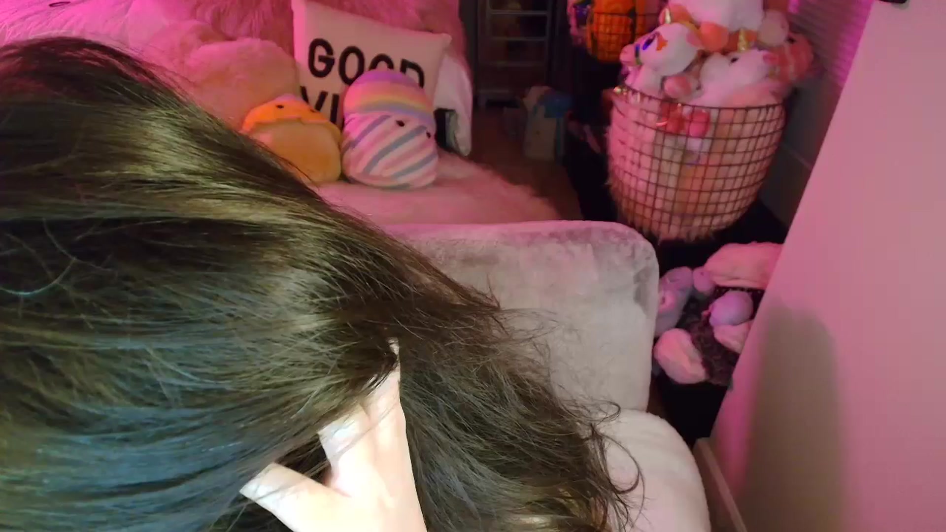 Gallery image thumbnail from MollyConnoly1's myfreecams stream on, 05/22/2024, 08:53 image 12 of 20