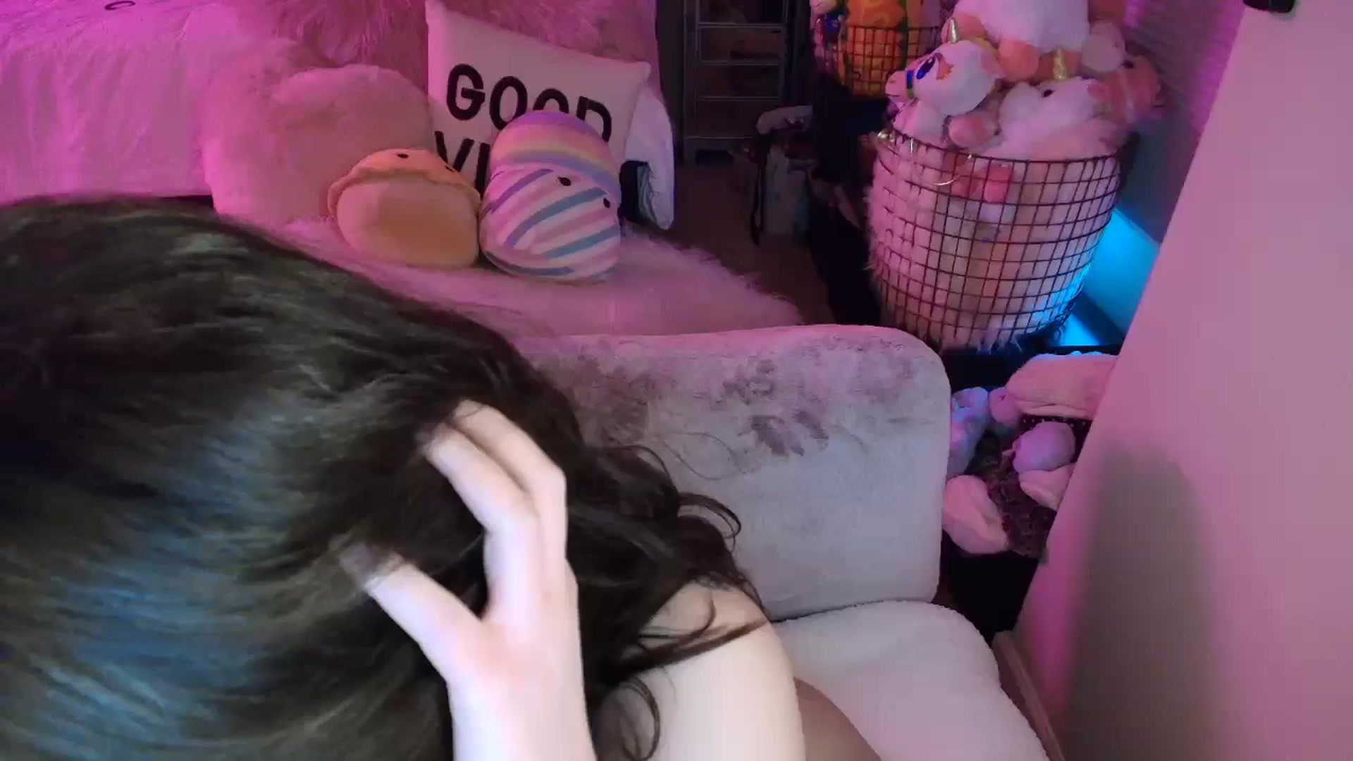 Gallery image thumbnail from MollyConnoly1's myfreecams stream on, 06/23/2024, 24:00 image 8 of 20