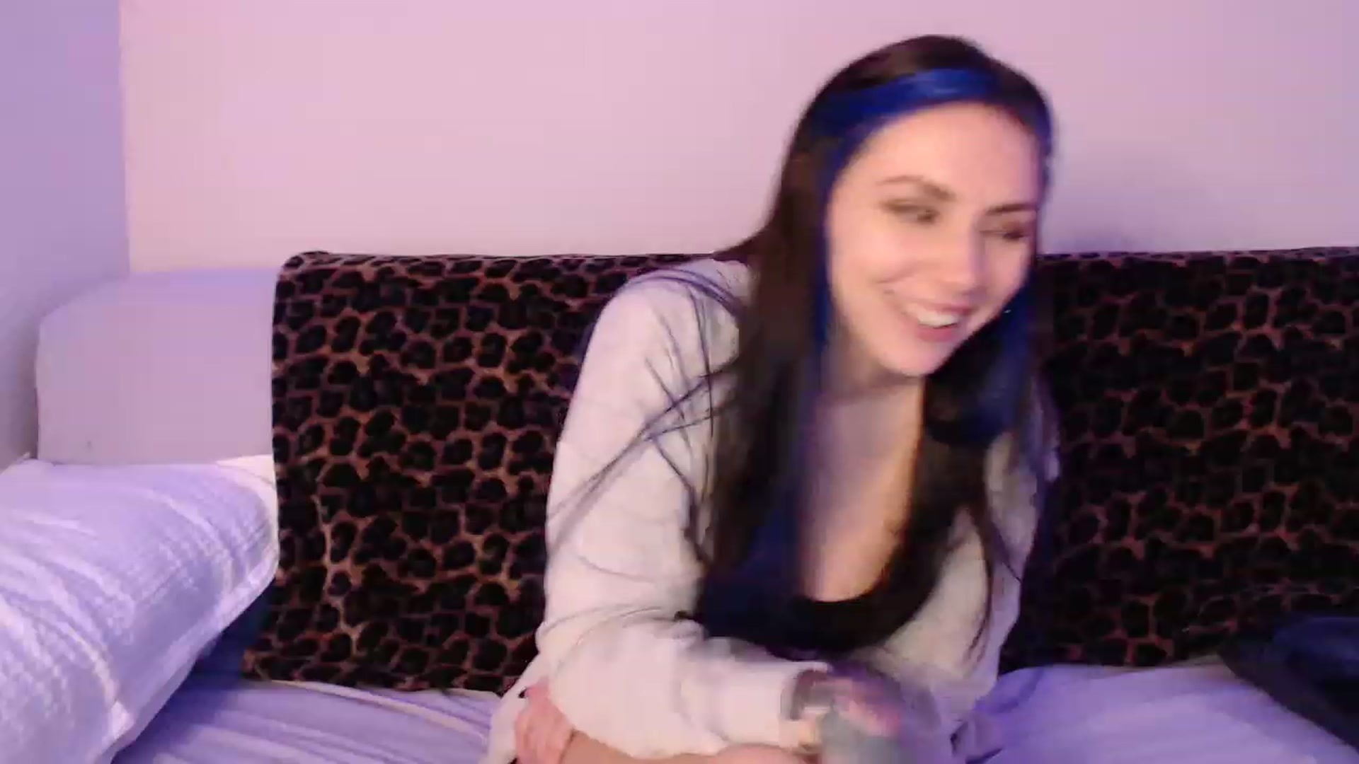 Gallery image thumbnail from MollyMaeve's myfreecams stream on, 01/22/2023, 04:02 image 5 of 20