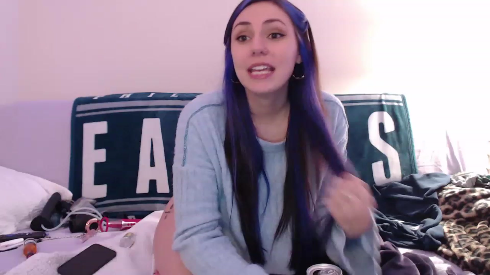 Gallery image thumbnail from MollyMaeve's myfreecams stream on, 01/29/2023, 06:11 image 6 of 20