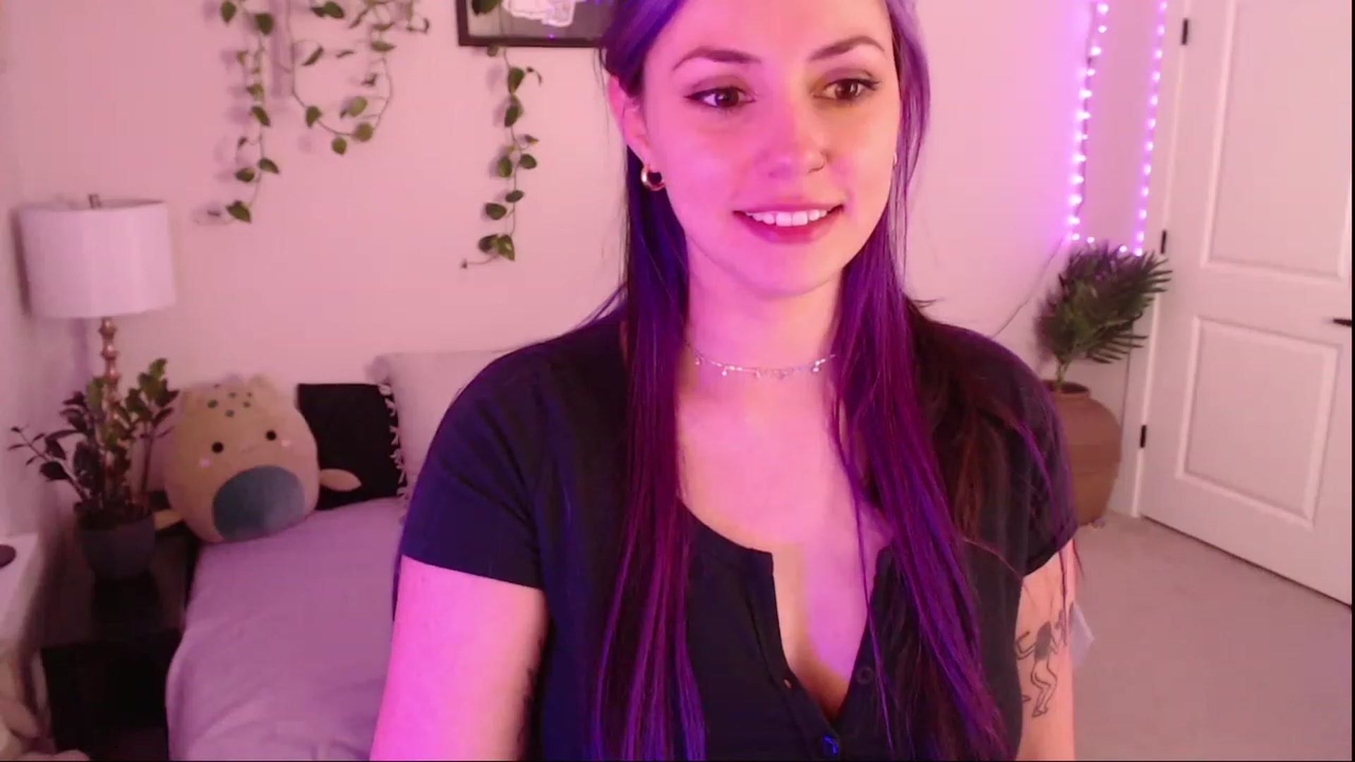 Gallery image thumbnail from MollyMaeve's myfreecams stream on, 02/25/2023, 06:01 image 13 of 20
