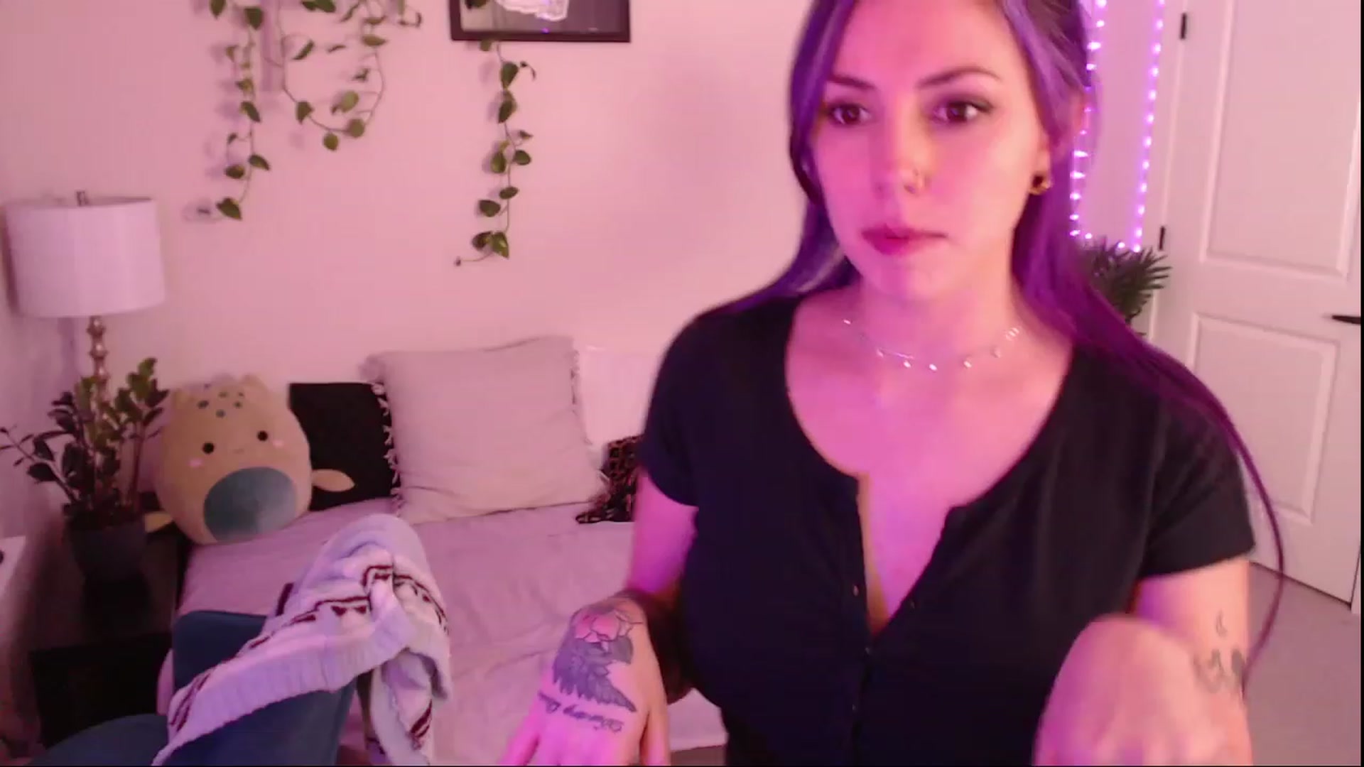 Gallery image thumbnail from MollyMaeve's myfreecams stream on, 02/25/2023, 06:01 image 2 of 20