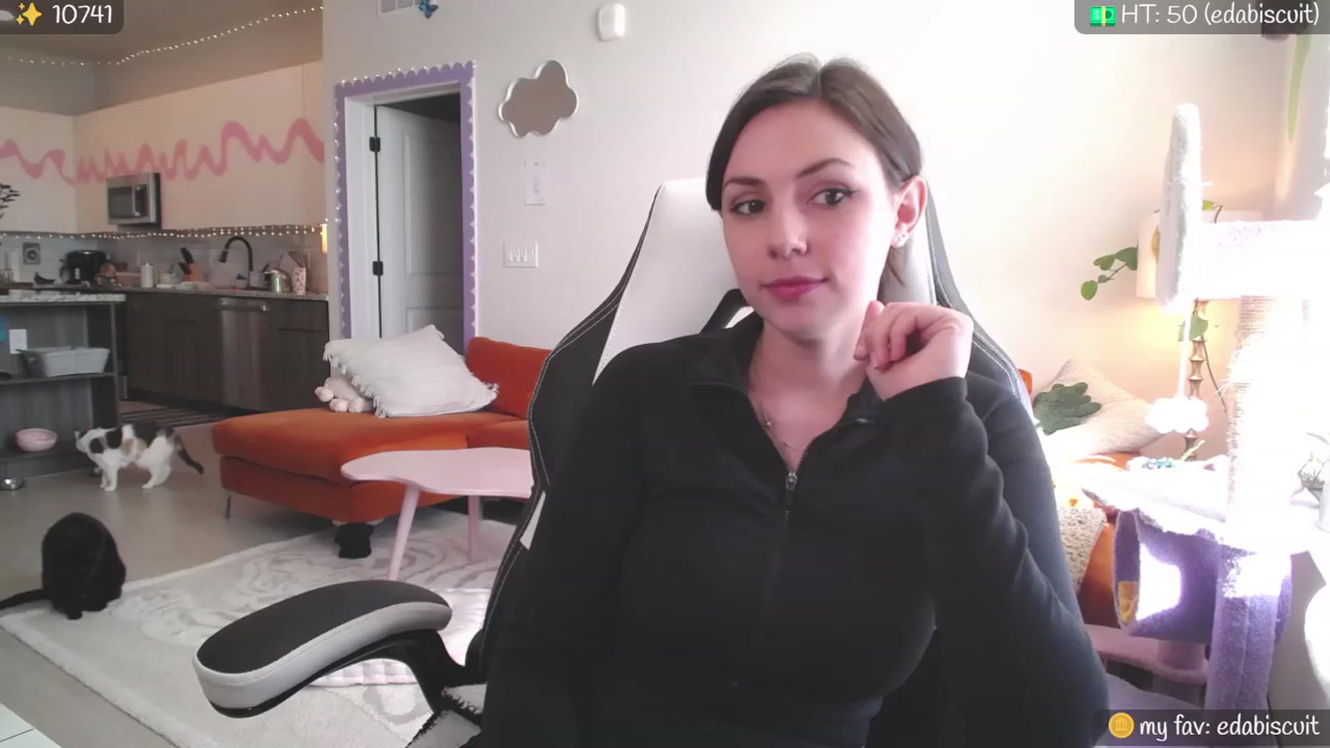 Gallery image thumbnail from MollyMaeve's myfreecams stream on, 11/21/2023, 20:28 image 16 of 20