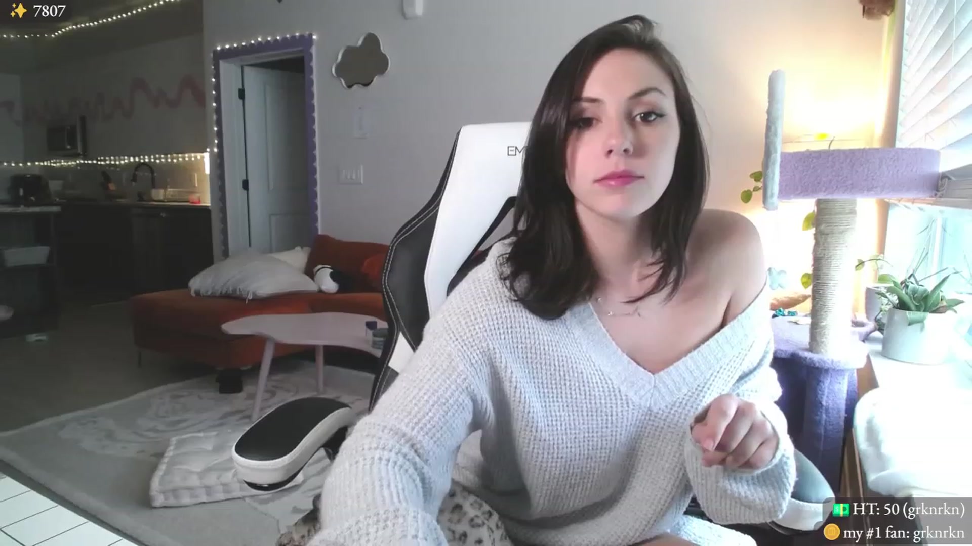 Gallery image thumbnail from MollyMaeve's myfreecams stream on, 11/24/2023, 20:20 image 19 of 20