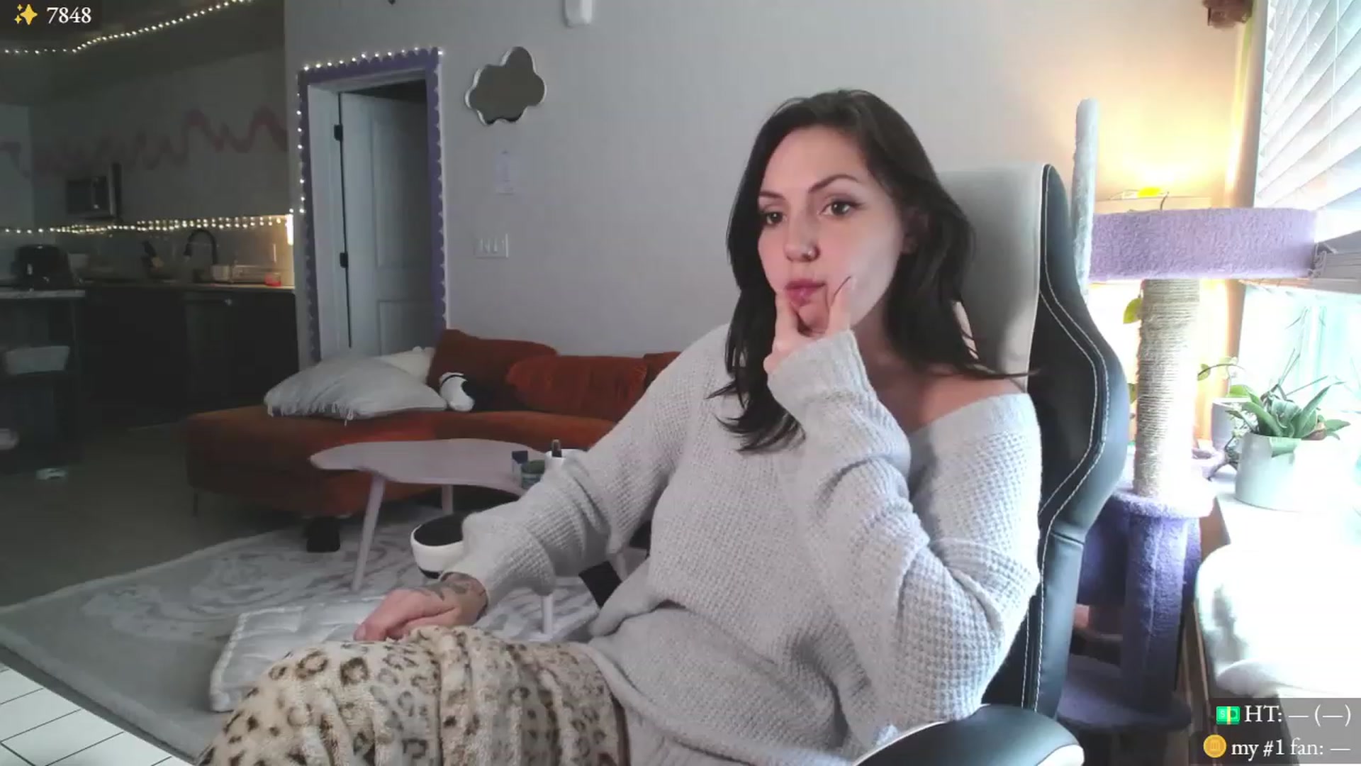 Gallery image thumbnail from MollyMaeve's myfreecams stream on, 11/24/2023, 20:20 image 12 of 20