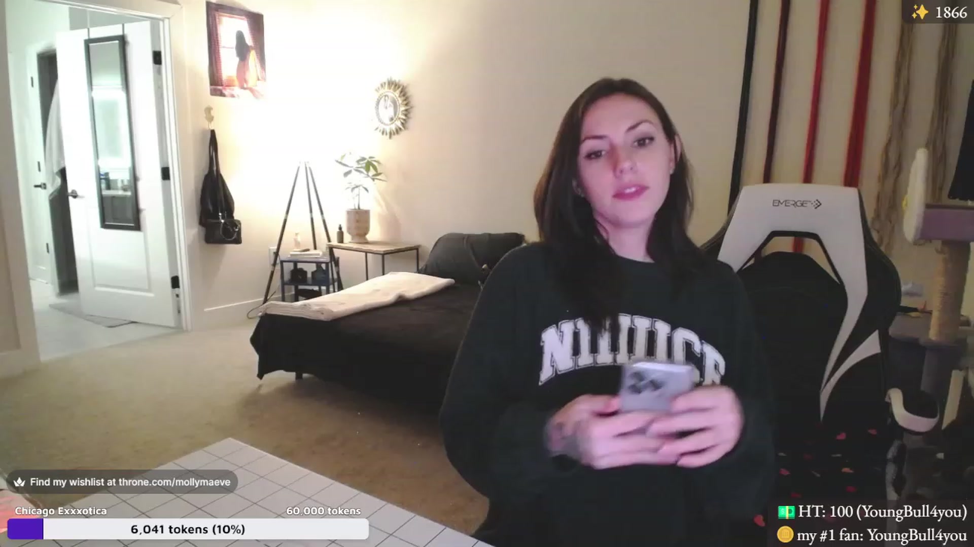 Gallery image thumbnail from MollyMaeve's myfreecams stream on, 02/22/2024, 03:44 image 19 of 20