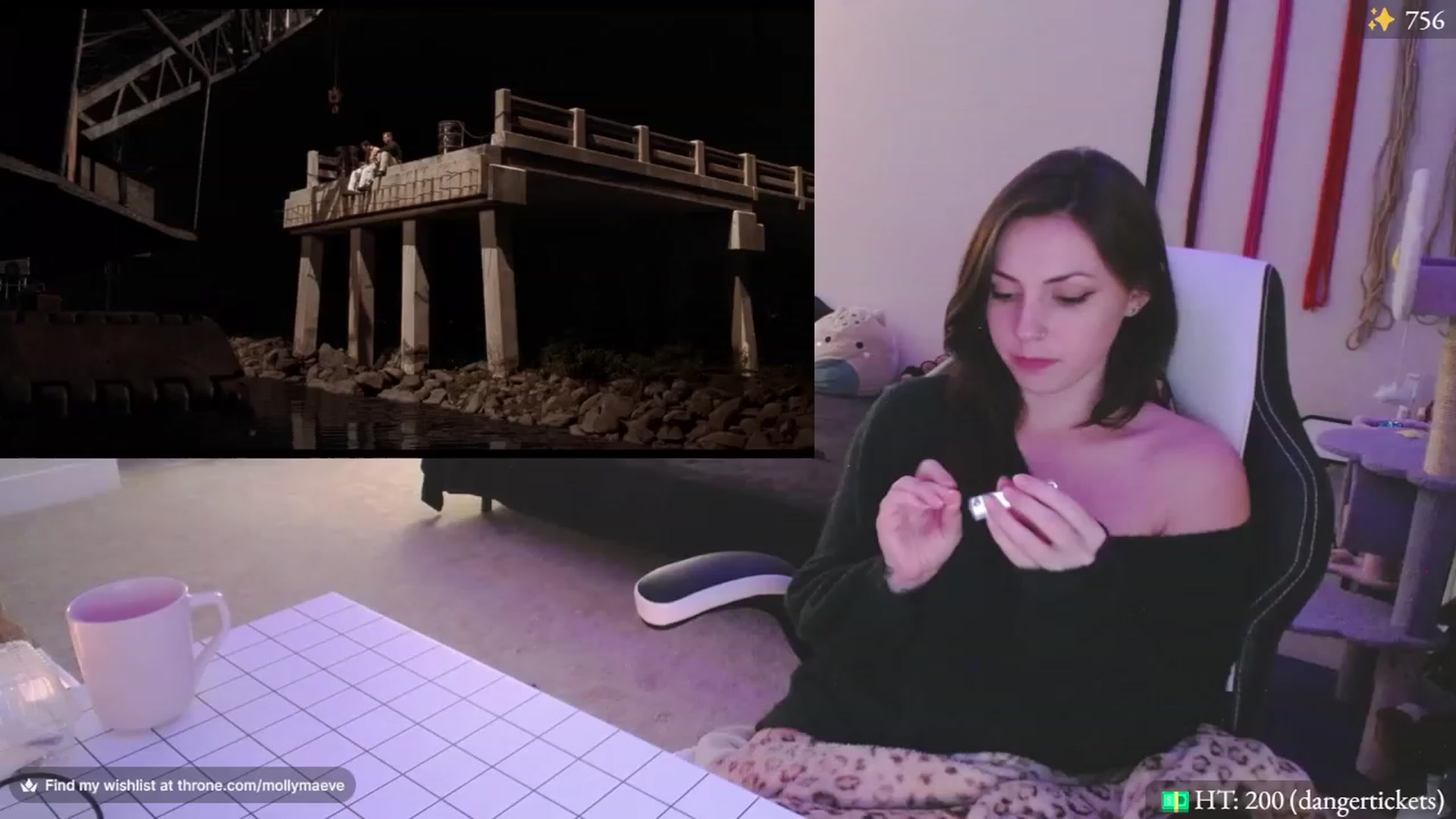 Gallery image thumbnail from MollyMaeve's myfreecams stream on, 03/07/2024, 03:51 image 11 of 20