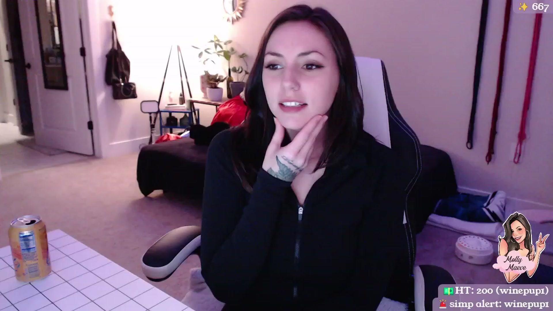 Gallery image thumbnail from MollyMaeve's myfreecams stream on, 03/12/2024, 02:02 image 4 of 20
