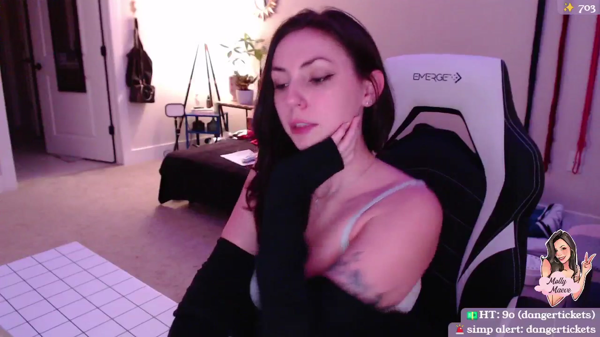 Gallery image thumbnail from MollyMaeve's myfreecams stream on, 03/14/2024, 02:41 image 17 of 20