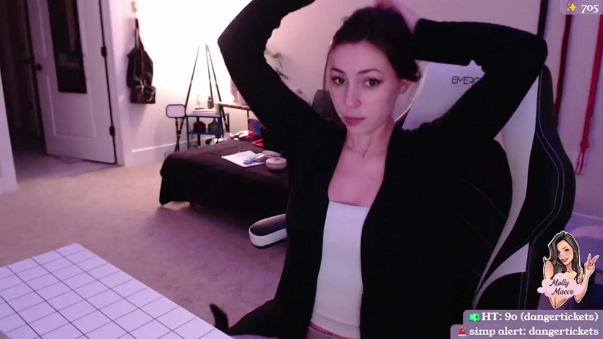 Gallery image thumbnail from MollyMaeve's myfreecams stream on, 03/14/2024, 02:41 image 18 of 20