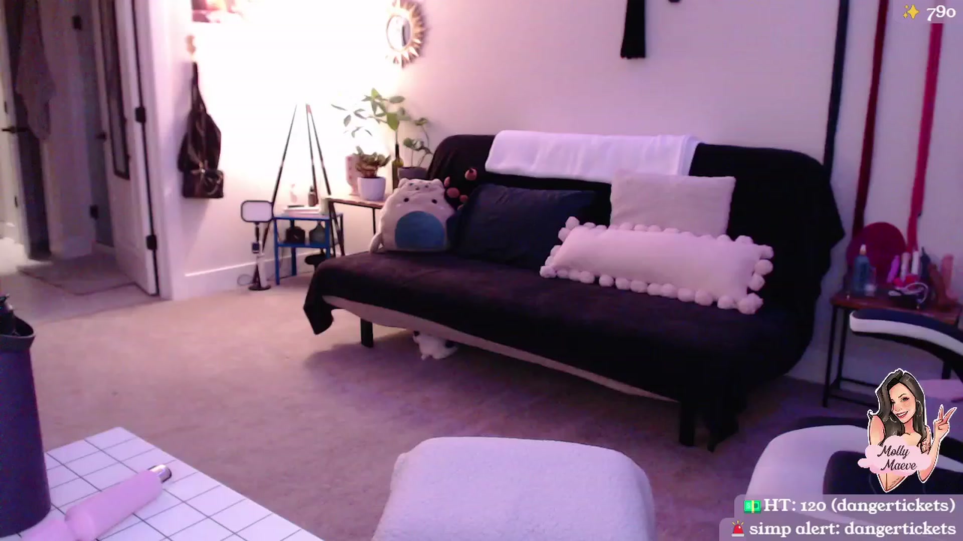 Gallery image thumbnail from MollyMaeve's myfreecams stream on, 03/16/2024, 02:32 image 9 of 20