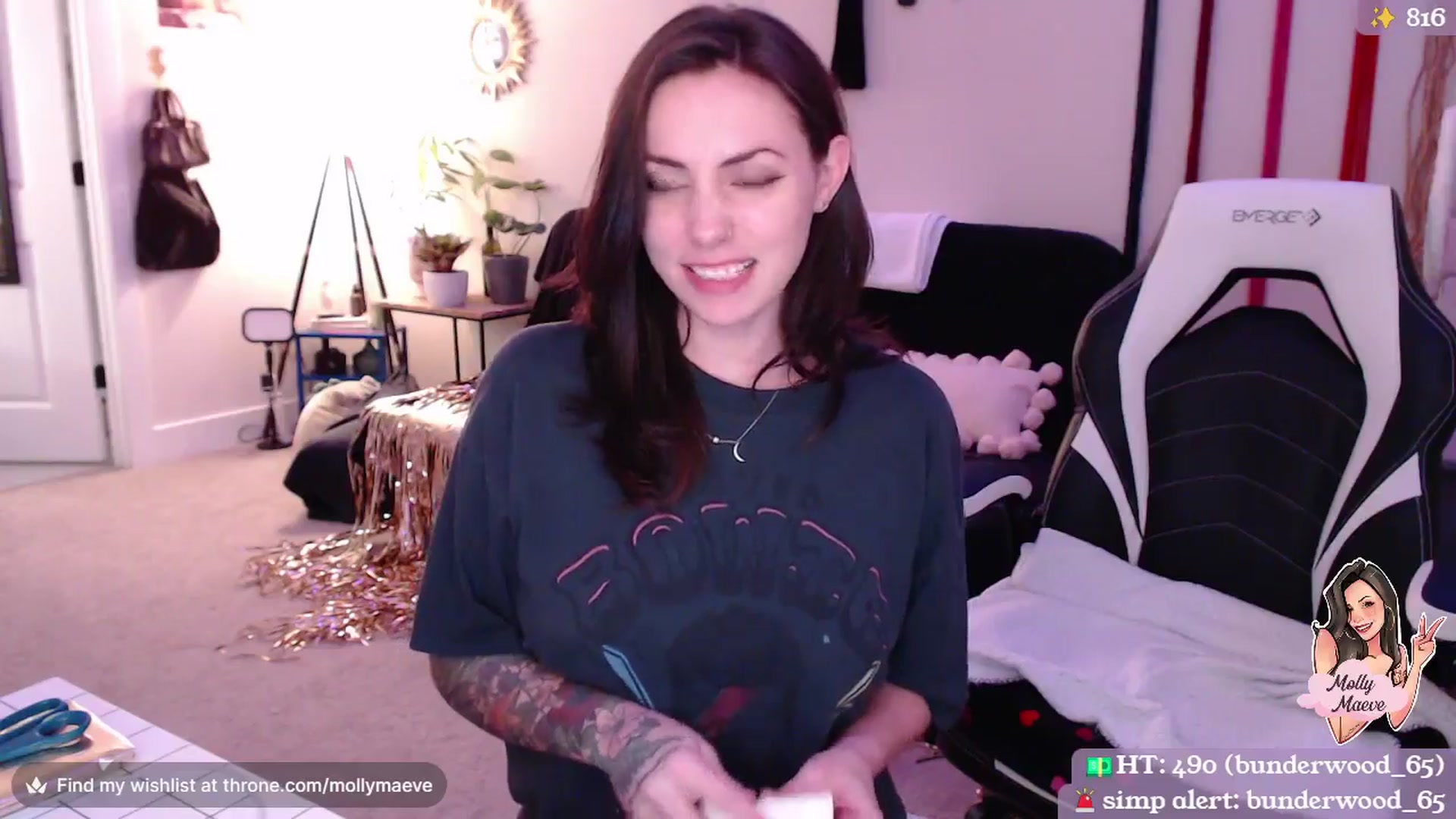 Gallery image thumbnail from MollyMaeve's myfreecams stream on, 03/26/2024, 04:42 image 7 of 20