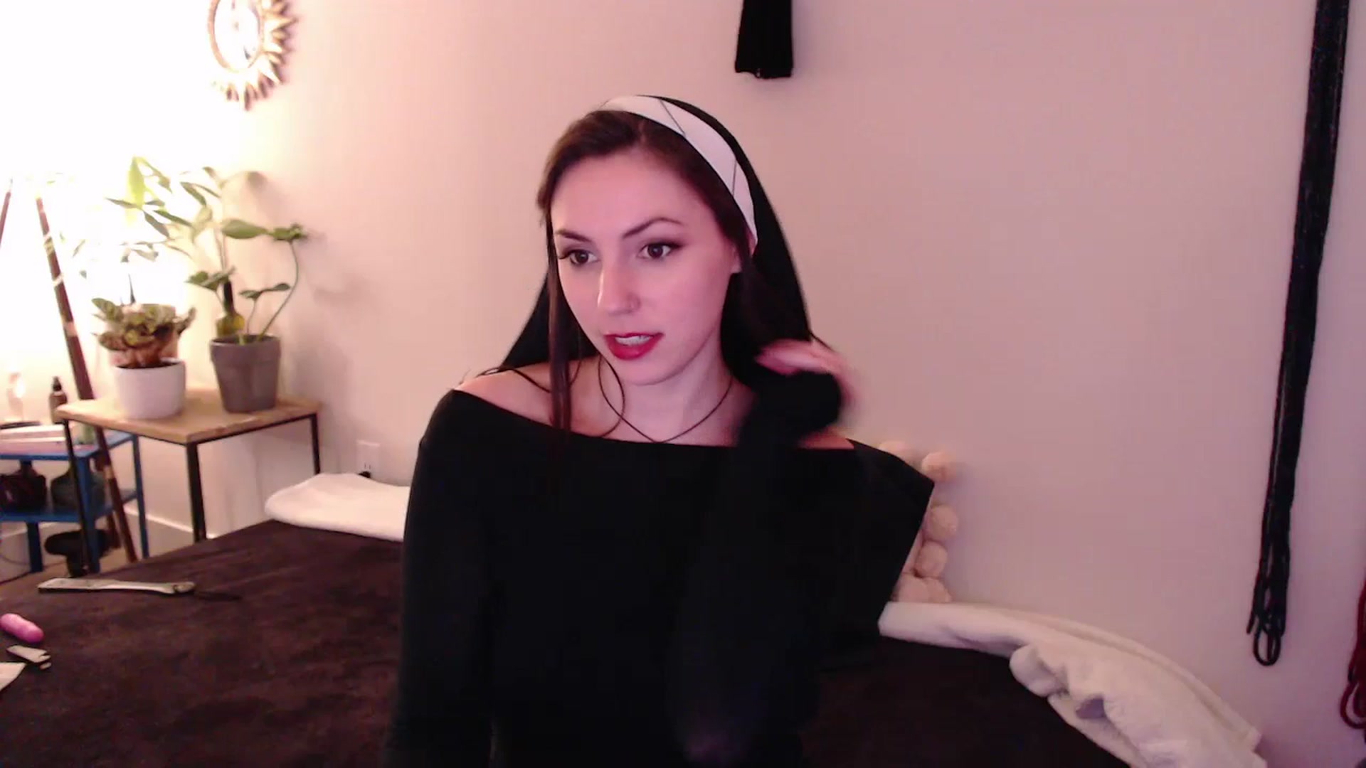 Gallery image thumbnail from MollyMaeve's myfreecams stream on, 04/01/2024, 05:16 image 8 of 20