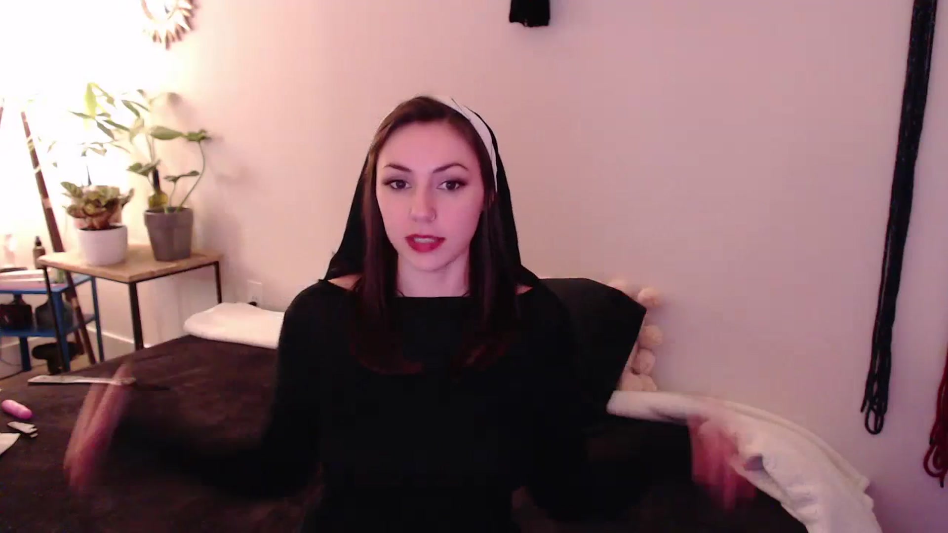 Gallery image thumbnail from MollyMaeve's myfreecams stream on, 04/01/2024, 05:16 image 13 of 20