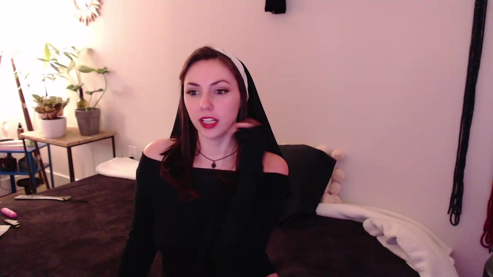 Gallery image thumbnail from MollyMaeve's myfreecams stream on, 04/01/2024, 05:16 image 9 of 20