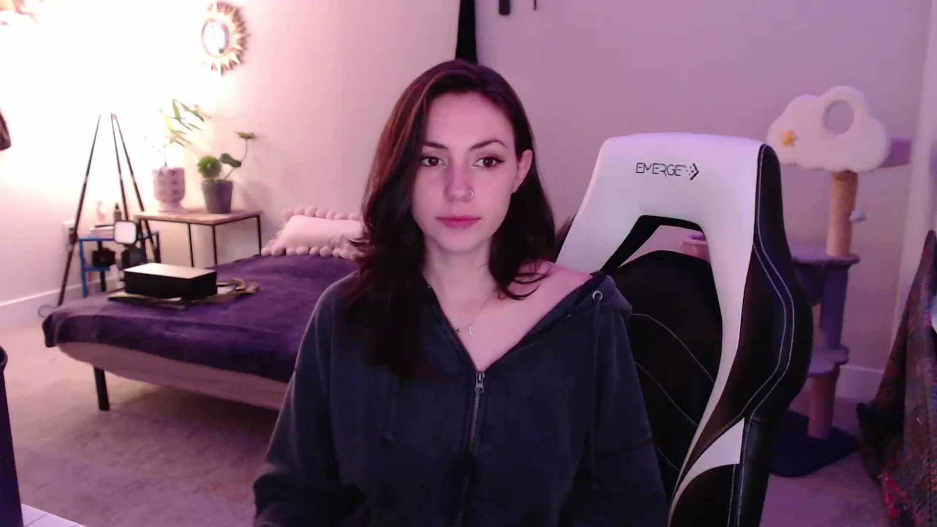Gallery image thumbnail from MollyMaeve's myfreecams stream on, 04/09/2024, 02:26 image 16 of 20