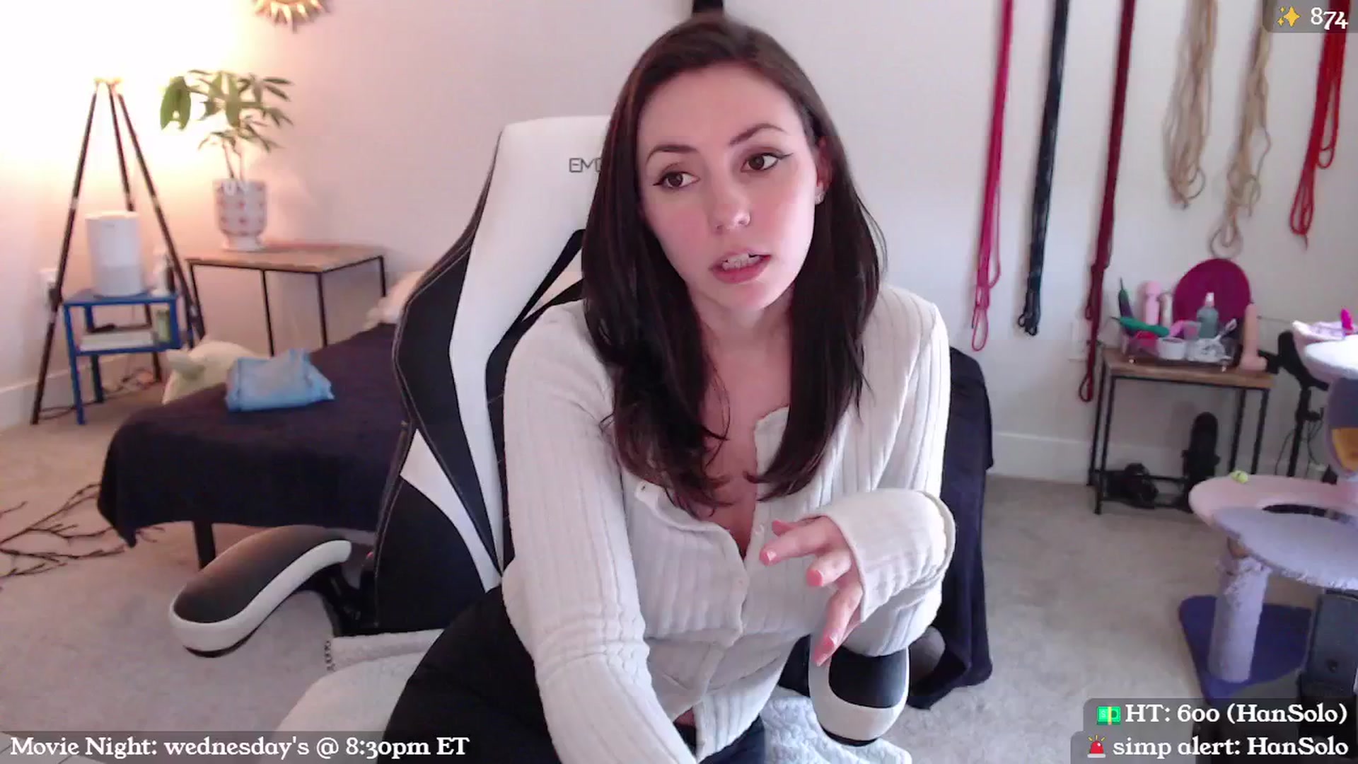 Gallery image thumbnail from MollyMaeve's myfreecams stream on, 04/24/2024, 19:51 image 11 of 20