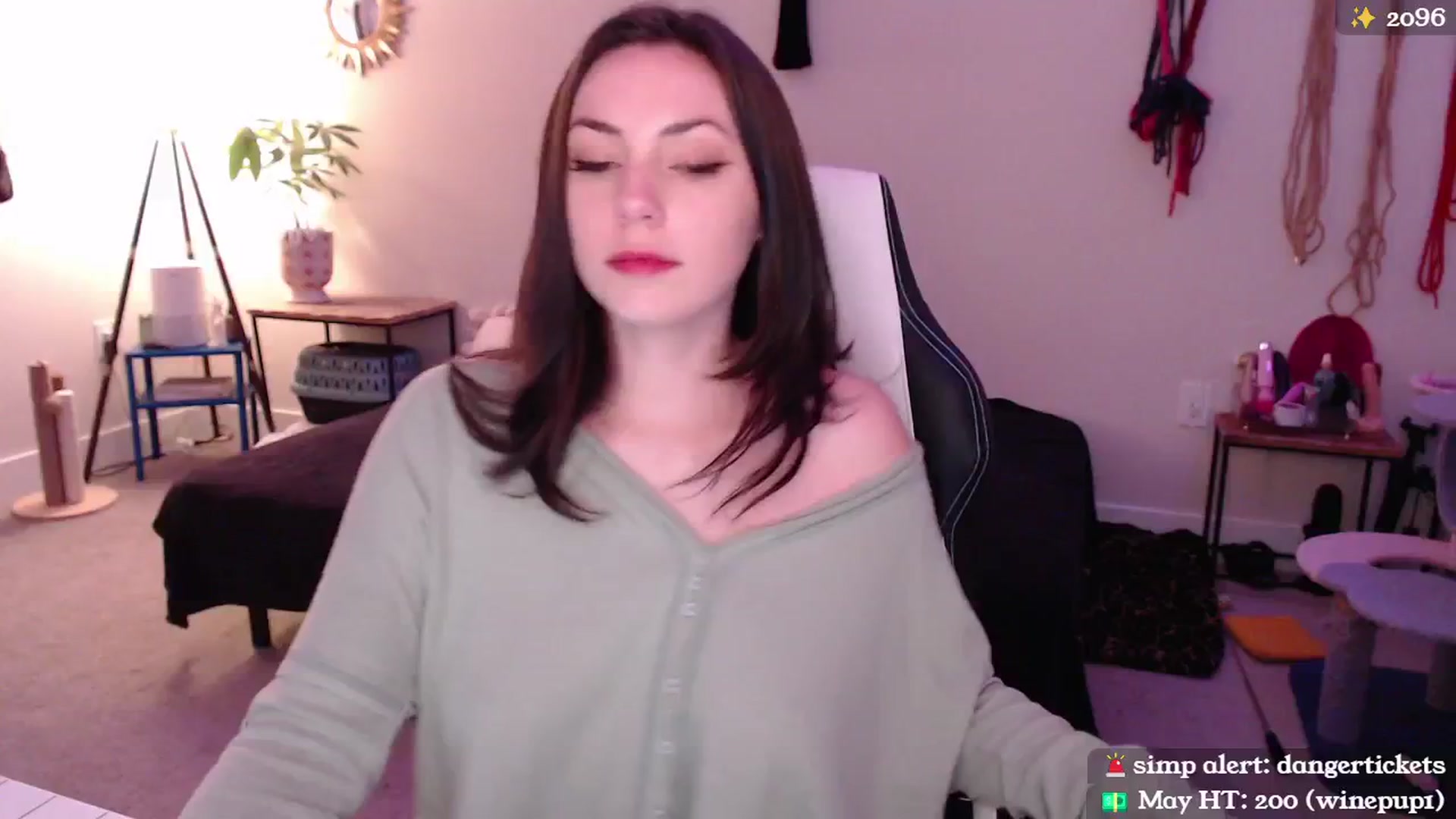 Gallery image thumbnail from MollyMaeve's myfreecams stream on, 05/04/2024, 02:38 image 12 of 20
