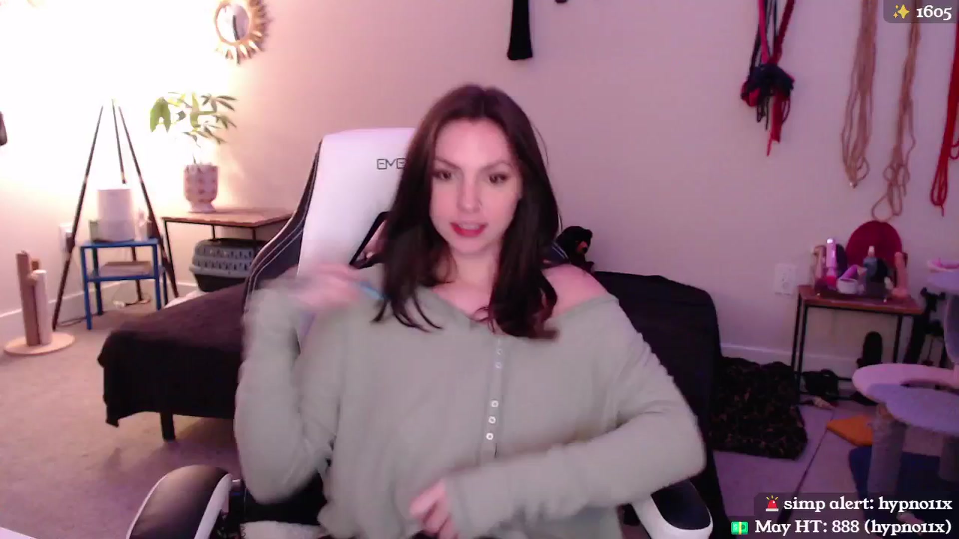 Gallery image thumbnail from MollyMaeve's myfreecams stream on, 05/04/2024, 03:51 image 5 of 20
