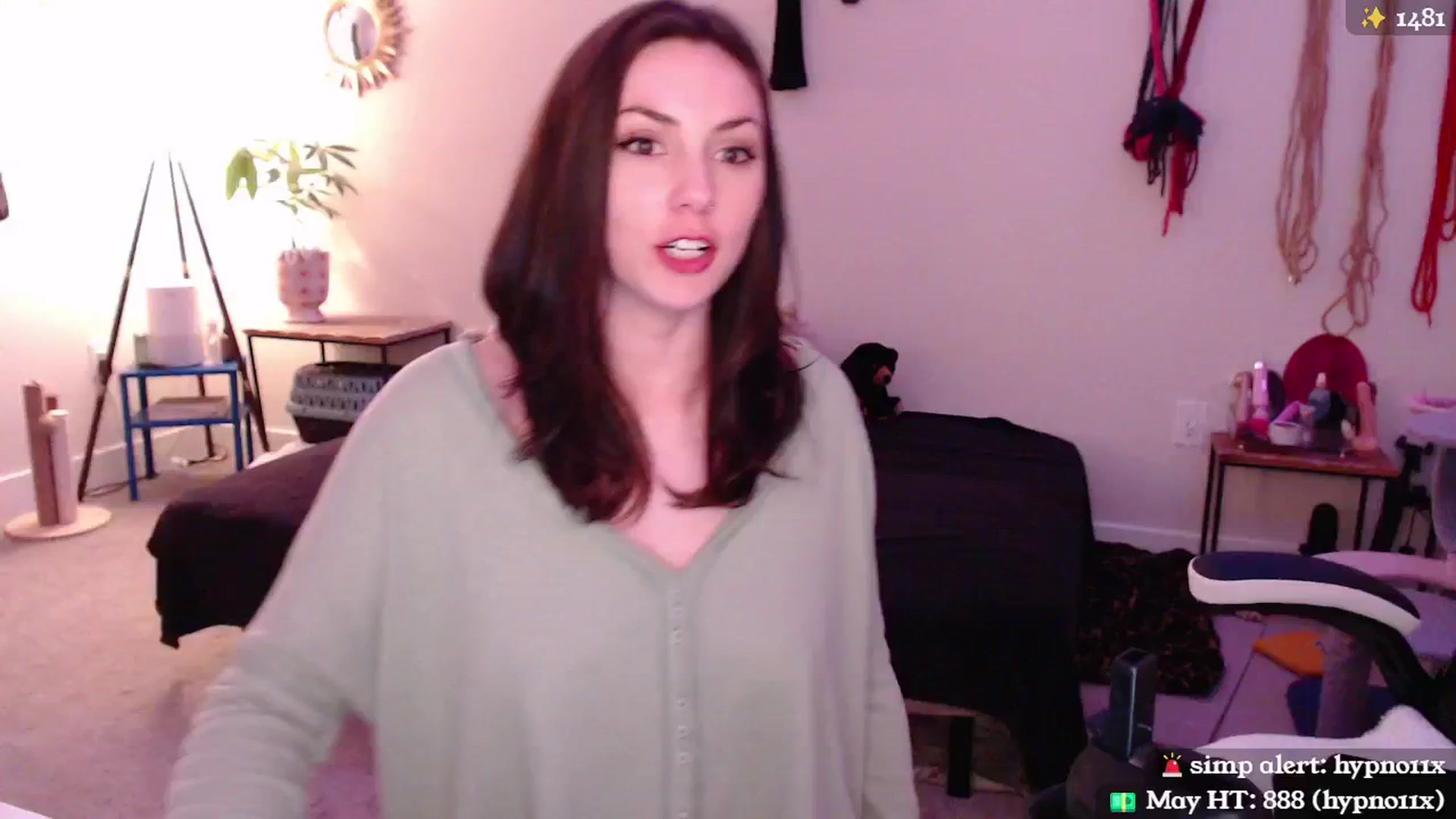 Gallery image thumbnail from MollyMaeve's myfreecams stream on, 05/04/2024, 04:33 image 2 of 20