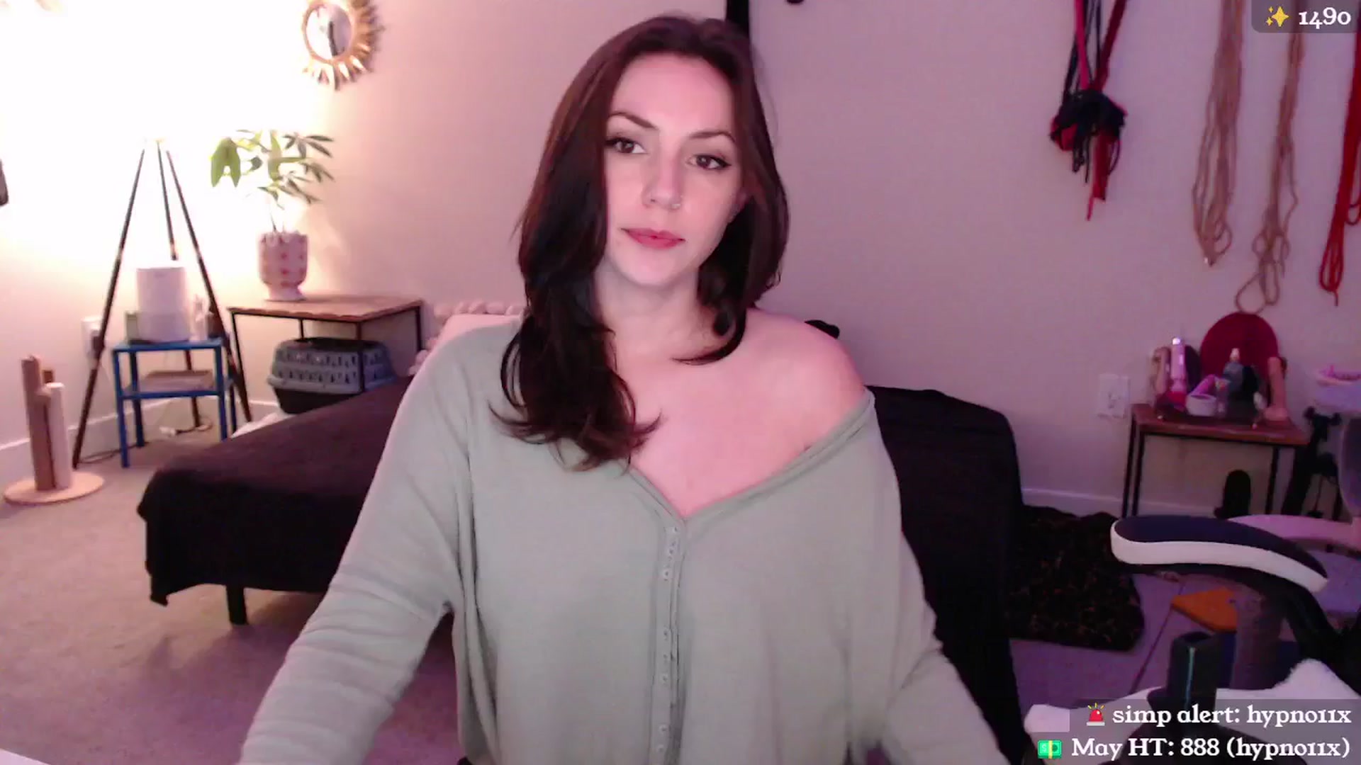 Gallery image thumbnail from MollyMaeve's myfreecams stream on, 05/04/2024, 04:33 image 12 of 20