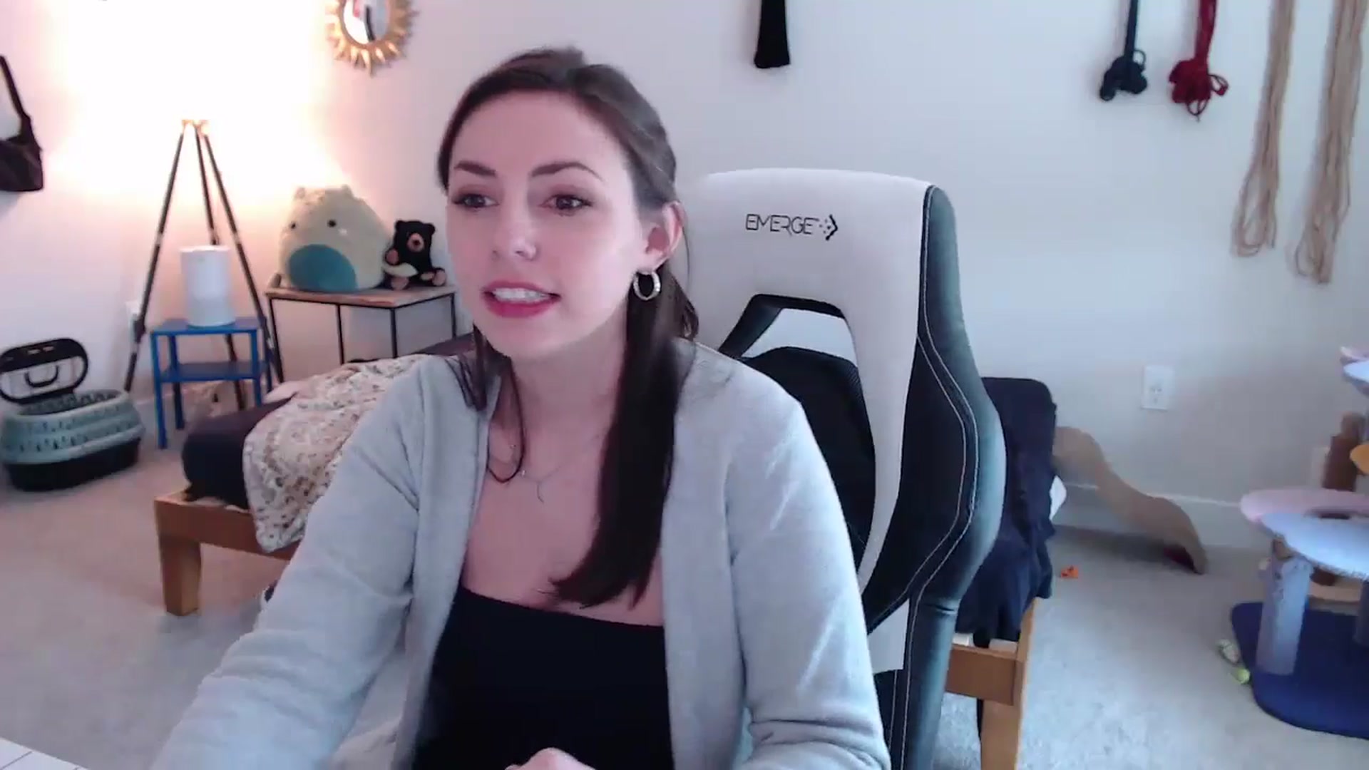 Gallery image thumbnail from MollyMaeve's myfreecams stream on, 05/12/2024, 18:12 image 11 of 20