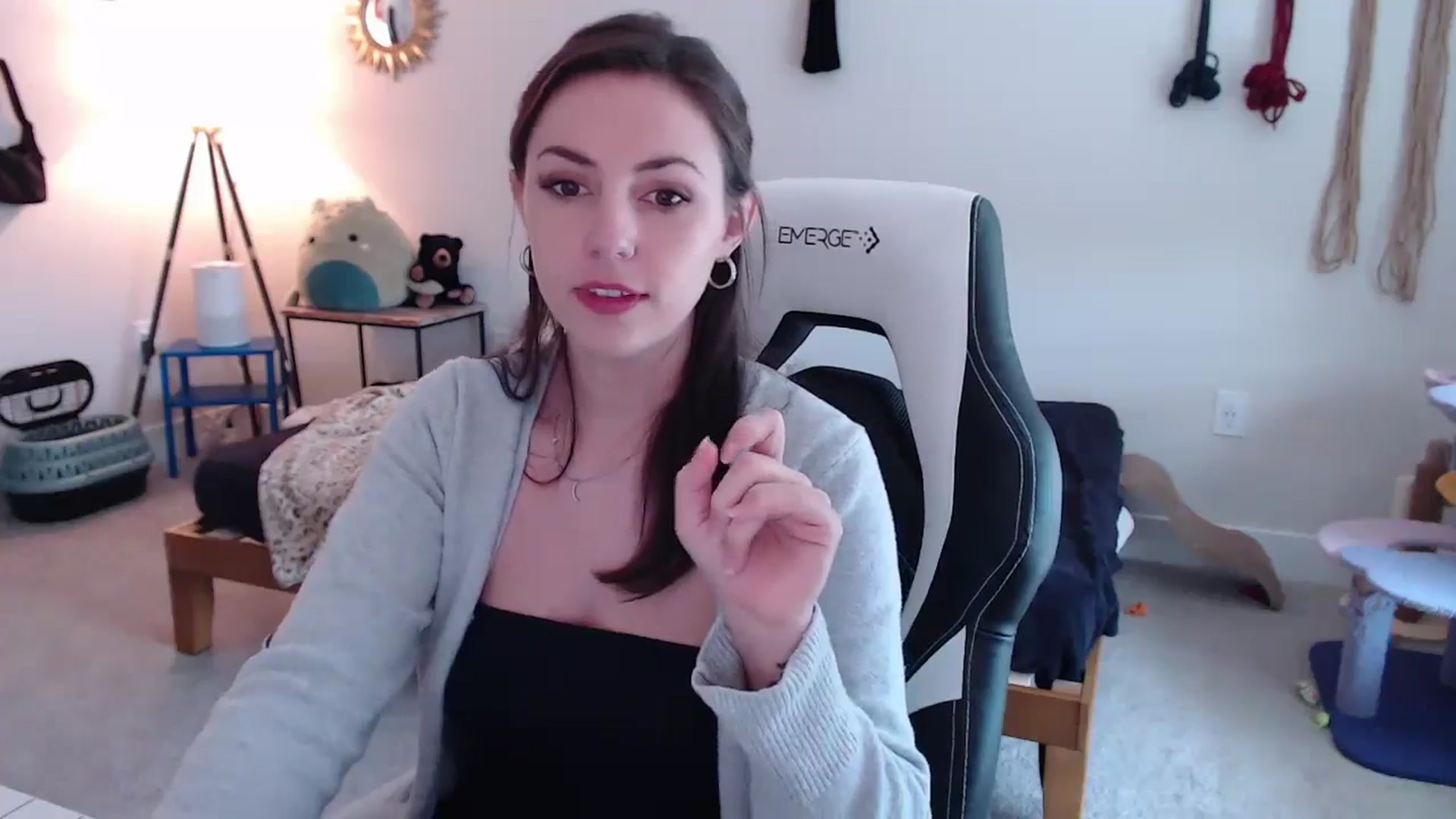 Gallery image thumbnail from MollyMaeve's myfreecams stream on, 05/12/2024, 18:12 image 12 of 20