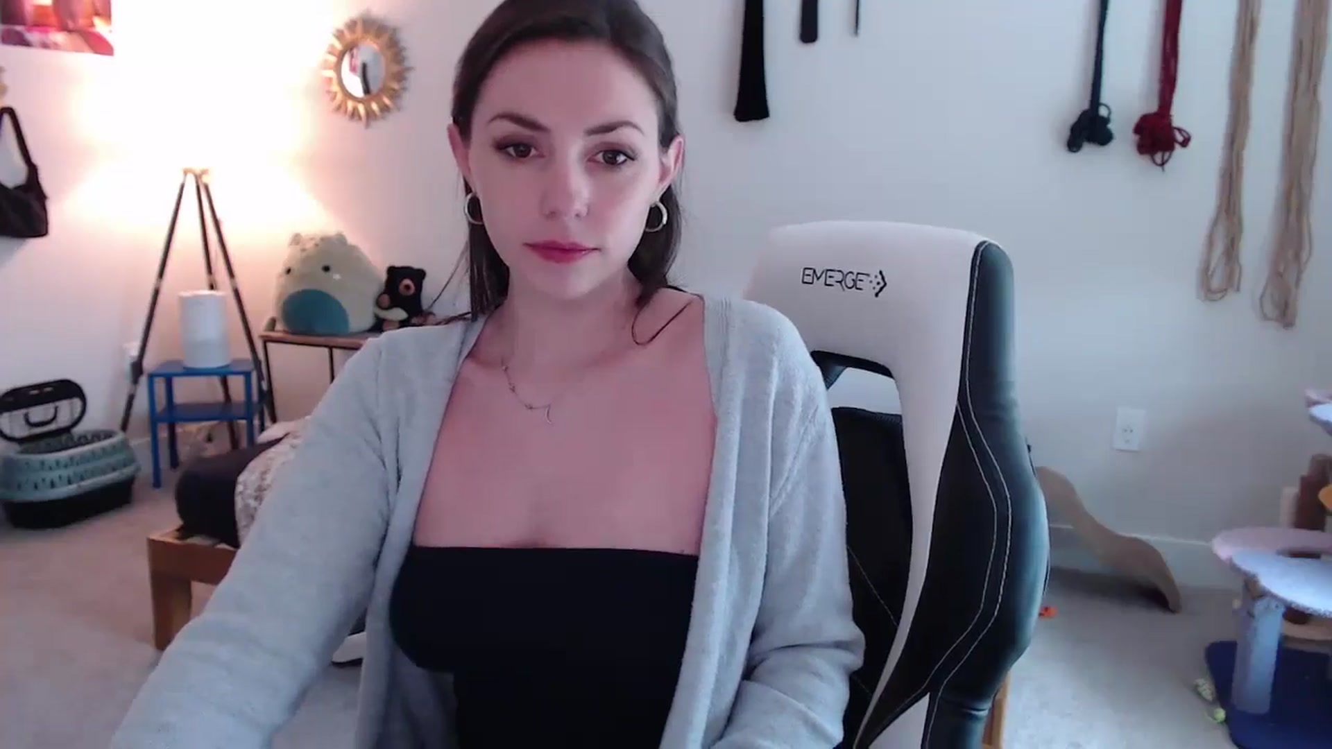 Gallery image thumbnail from MollyMaeve's myfreecams stream on, 05/12/2024, 18:40 image 7 of 20