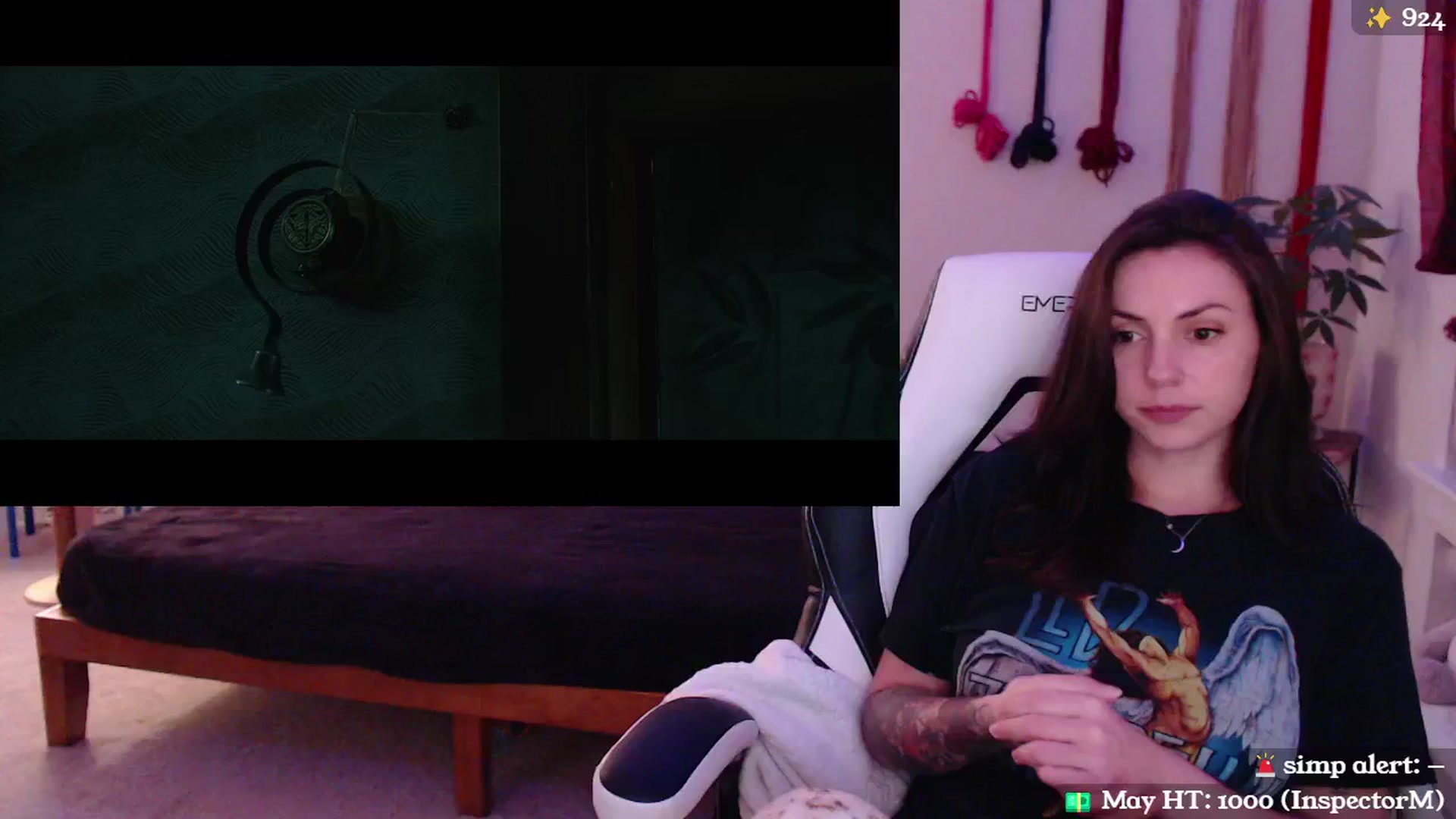 Gallery image thumbnail from MollyMaeve's myfreecams stream on, 05/16/2024, 03:50 image 6 of 20