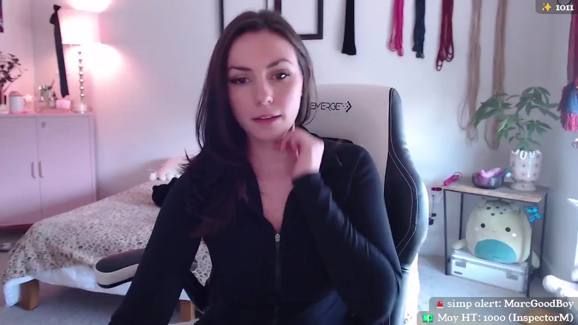 Gallery image thumbnail from MollyMaeve's myfreecams stream on, 05/22/2024, 20:44 image 10 of 20