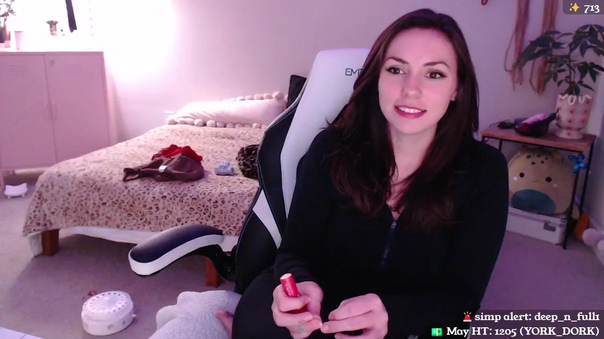 Gallery image thumbnail from MollyMaeve's myfreecams stream on, 05/23/2024, 04:31 image 4 of 20