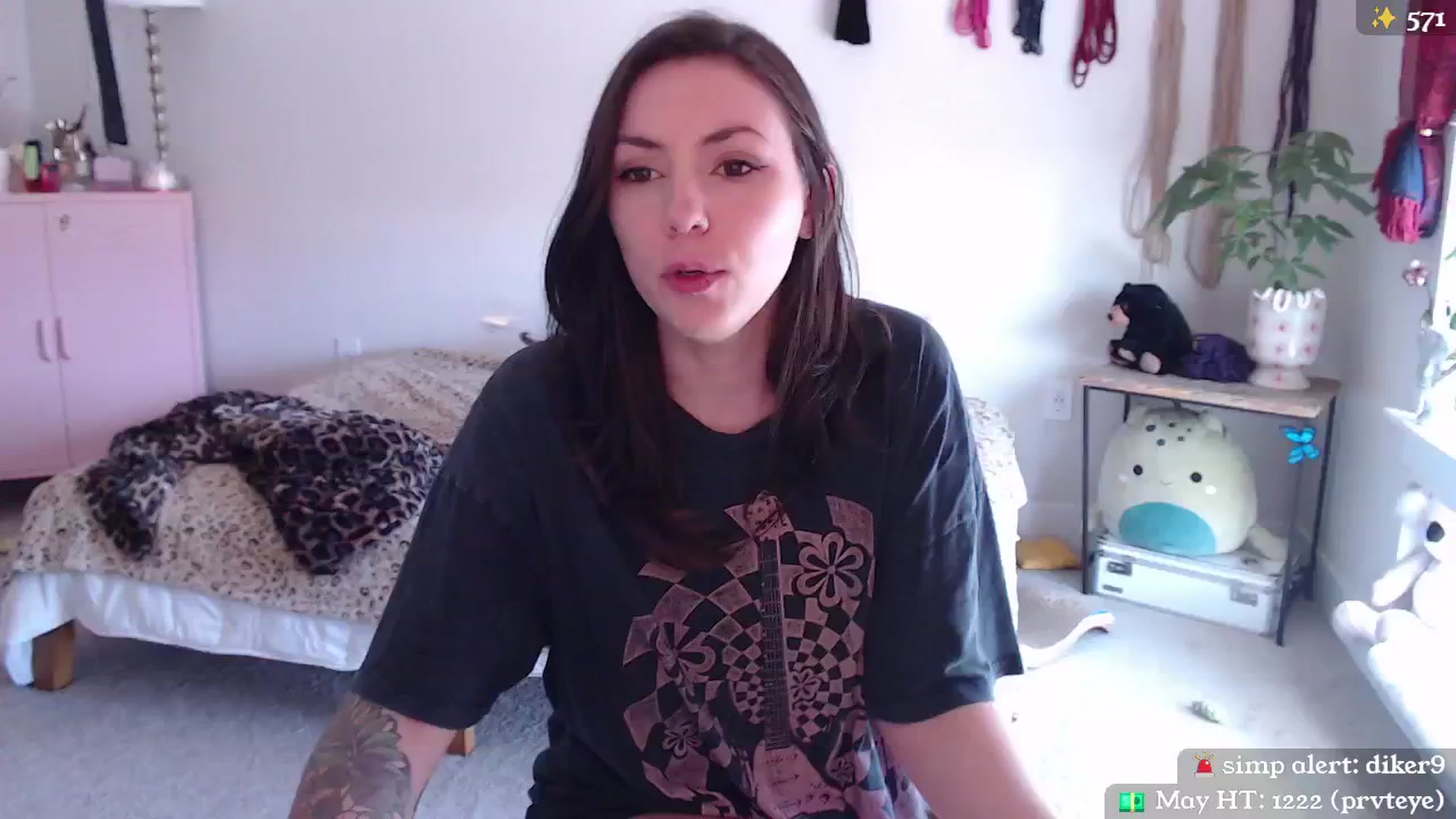 Gallery image thumbnail from MollyMaeve's myfreecams stream on, 05/26/2024, 18:48 image 2 of 20