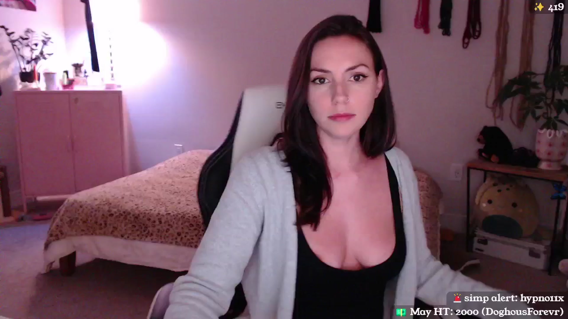 Gallery image thumbnail from MollyMaeve's myfreecams stream on, 05/29/2024, 04:34 image 10 of 20