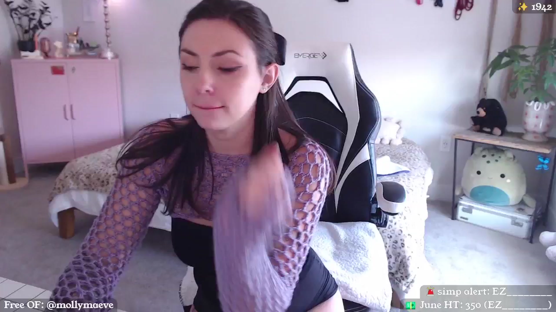 Gallery image thumbnail from MollyMaeve's myfreecams stream on, 06/02/2024, 18:42 image 7 of 20