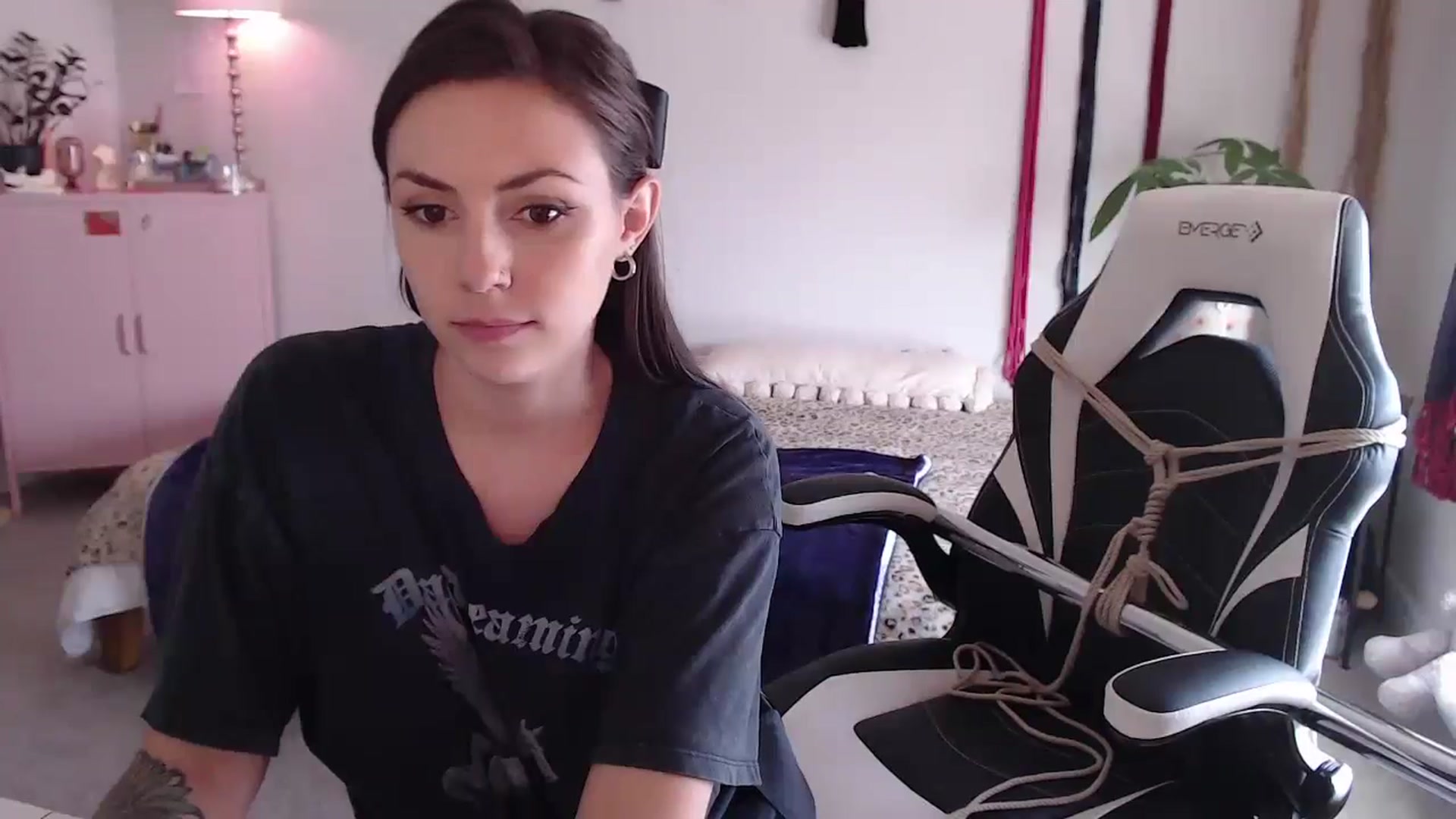 Gallery image thumbnail from MollyMaeve's myfreecams stream on, 06/14/2024, 18:55 image 18 of 20