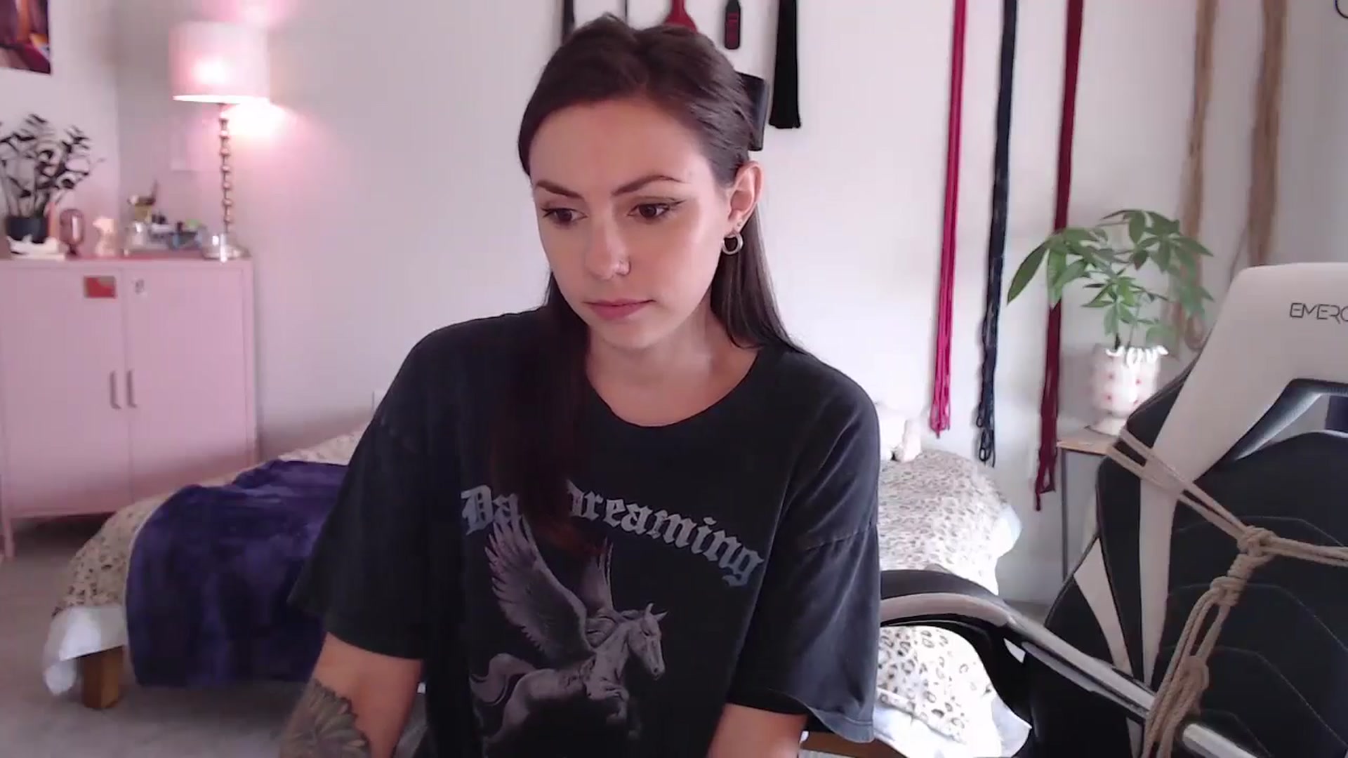 Gallery image thumbnail from MollyMaeve's myfreecams stream on, 06/14/2024, 18:55 image 2 of 20