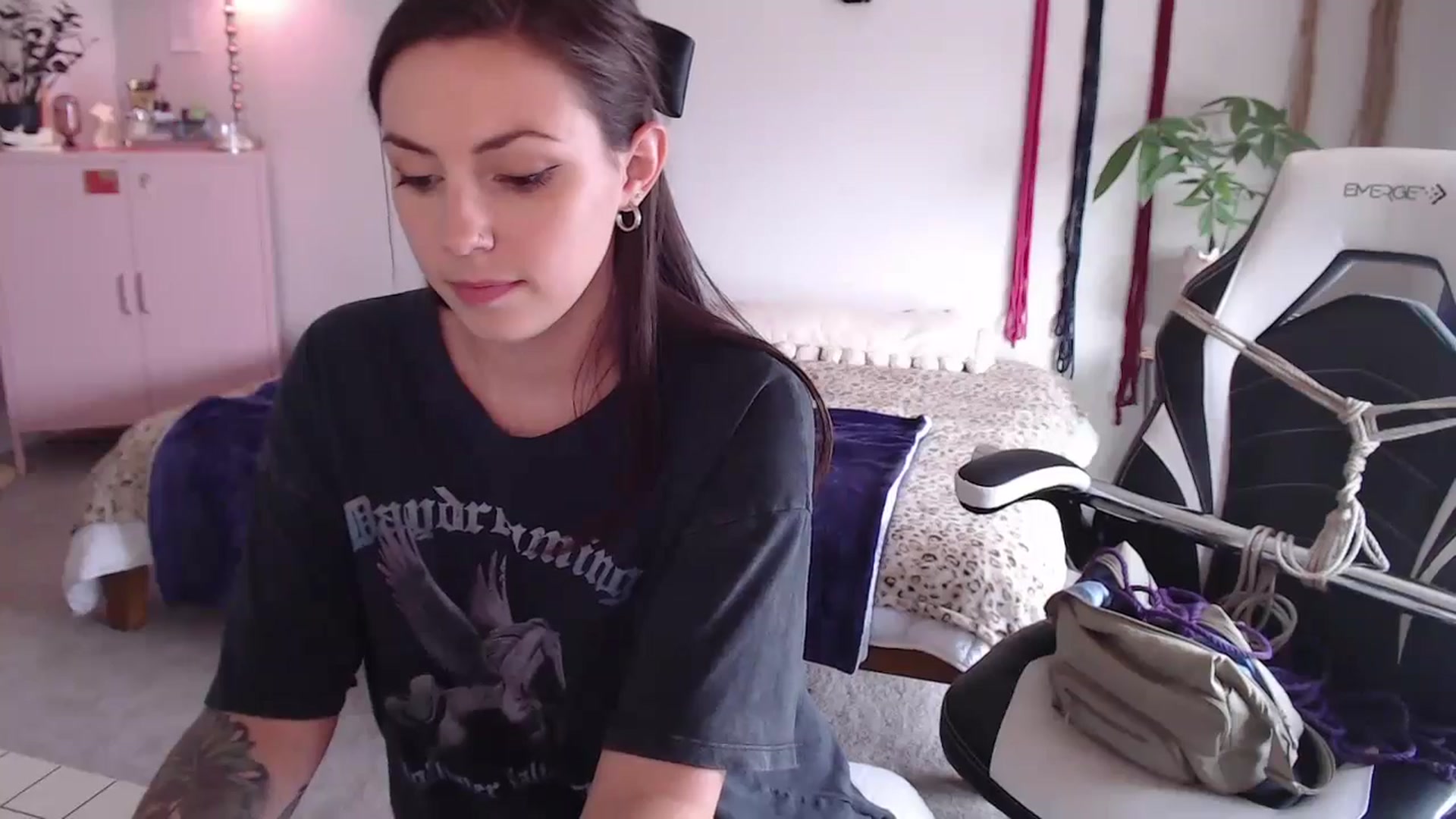 Gallery image thumbnail from MollyMaeve's myfreecams stream on, 06/14/2024, 20:59 image 8 of 20