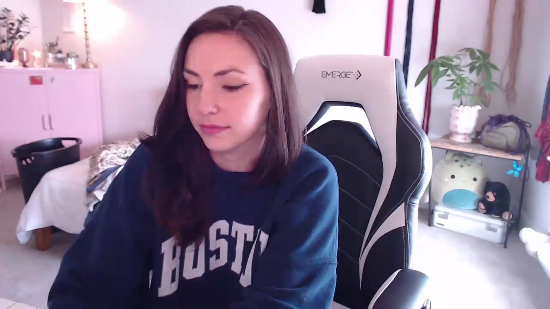 Gallery image thumbnail from MollyMaeve's myfreecams stream on, 06/16/2024, 18:35 image 20 of 20