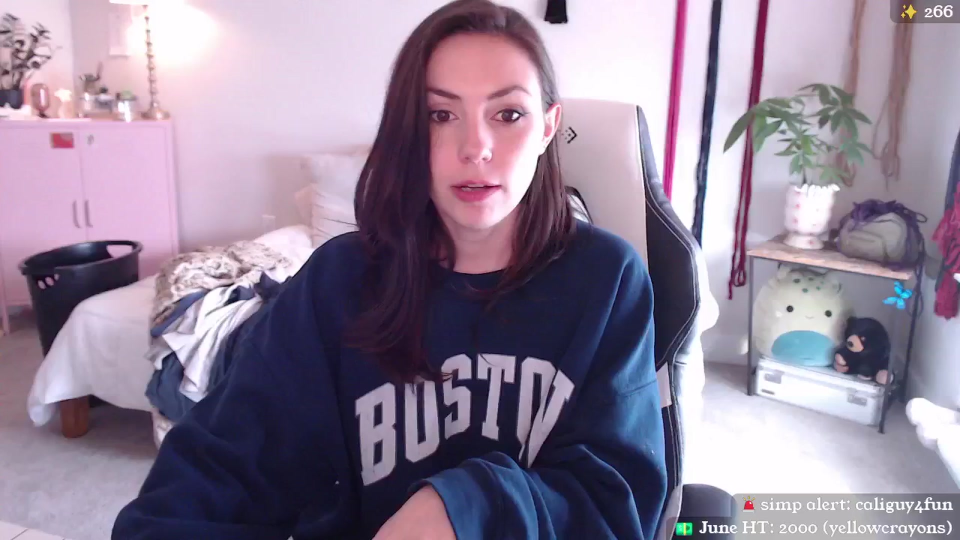 Gallery image thumbnail from MollyMaeve's myfreecams stream on, 06/16/2024, 22:05 image 1 of 20