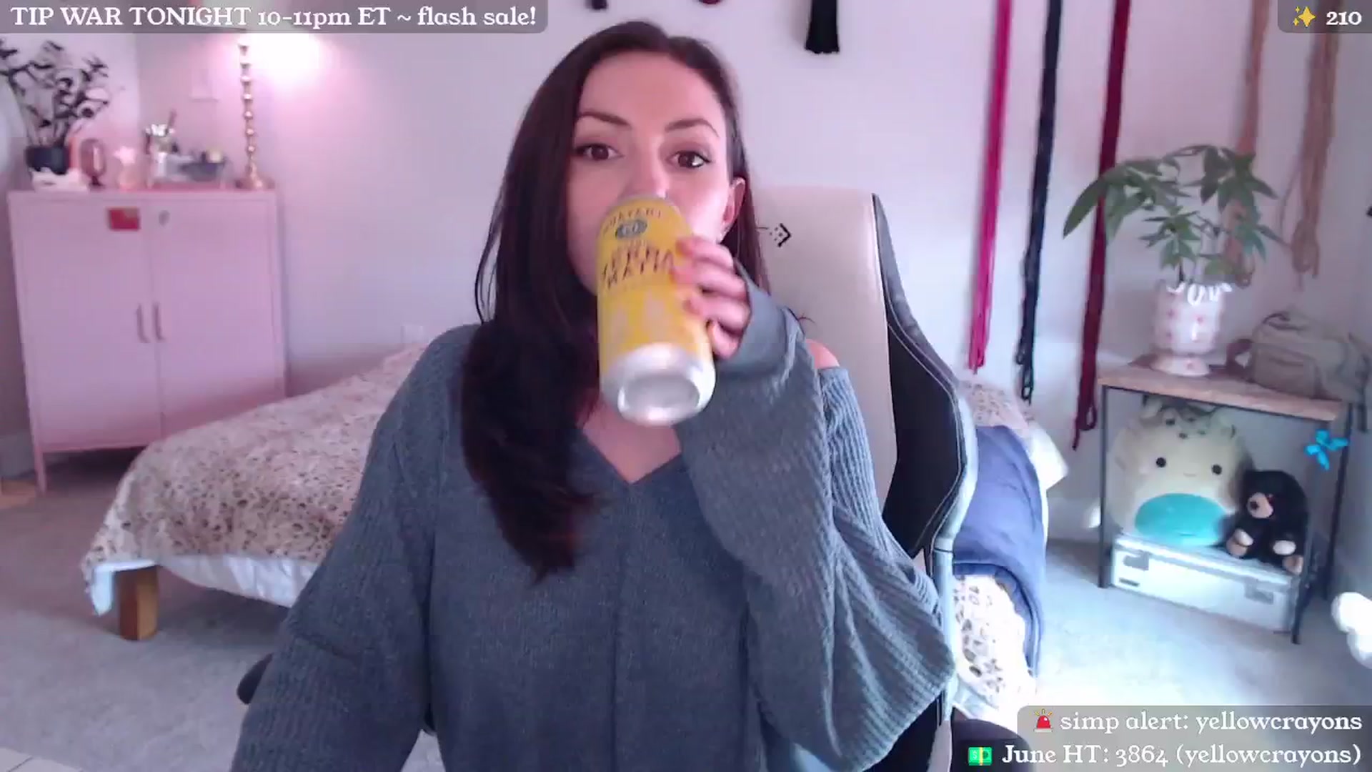 Gallery image thumbnail from MollyMaeve's myfreecams stream on, 06/21/2024, 21:09 image 3 of 20