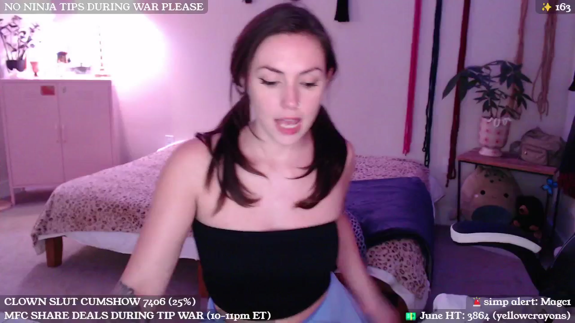 Gallery image thumbnail from MollyMaeve's myfreecams stream on, 06/22/2024, 03:17 image 8 of 20